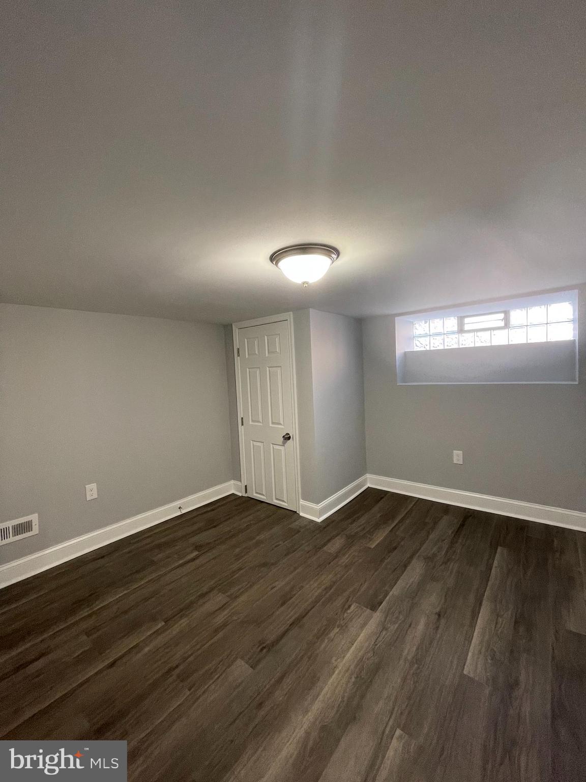 BROADWAY EAST - Residential Lease