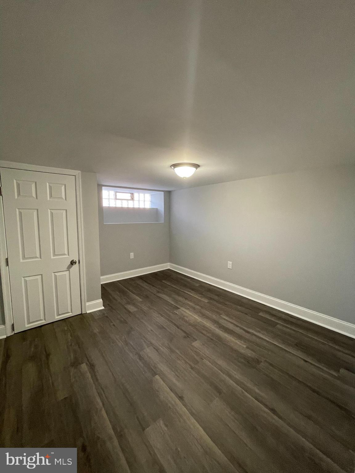 BROADWAY EAST - Residential Lease