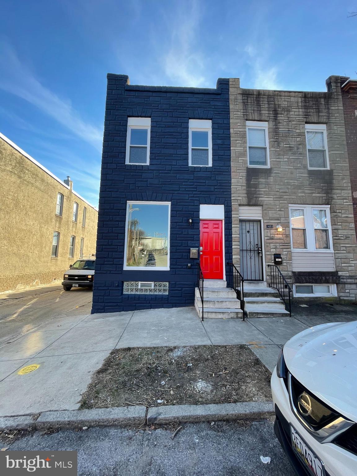 BROADWAY EAST - Residential Lease