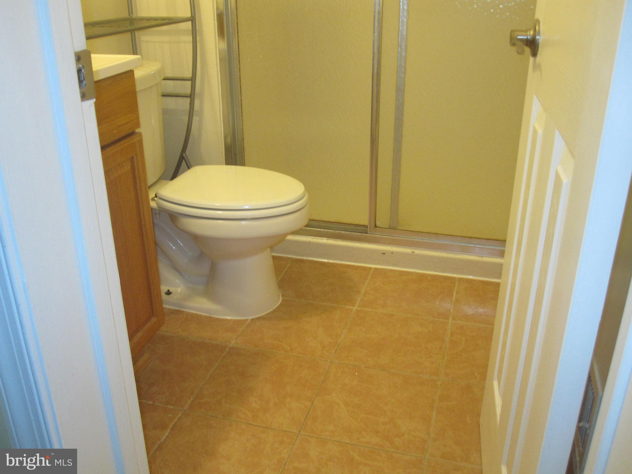 POHICK SQUARE - Residential Lease