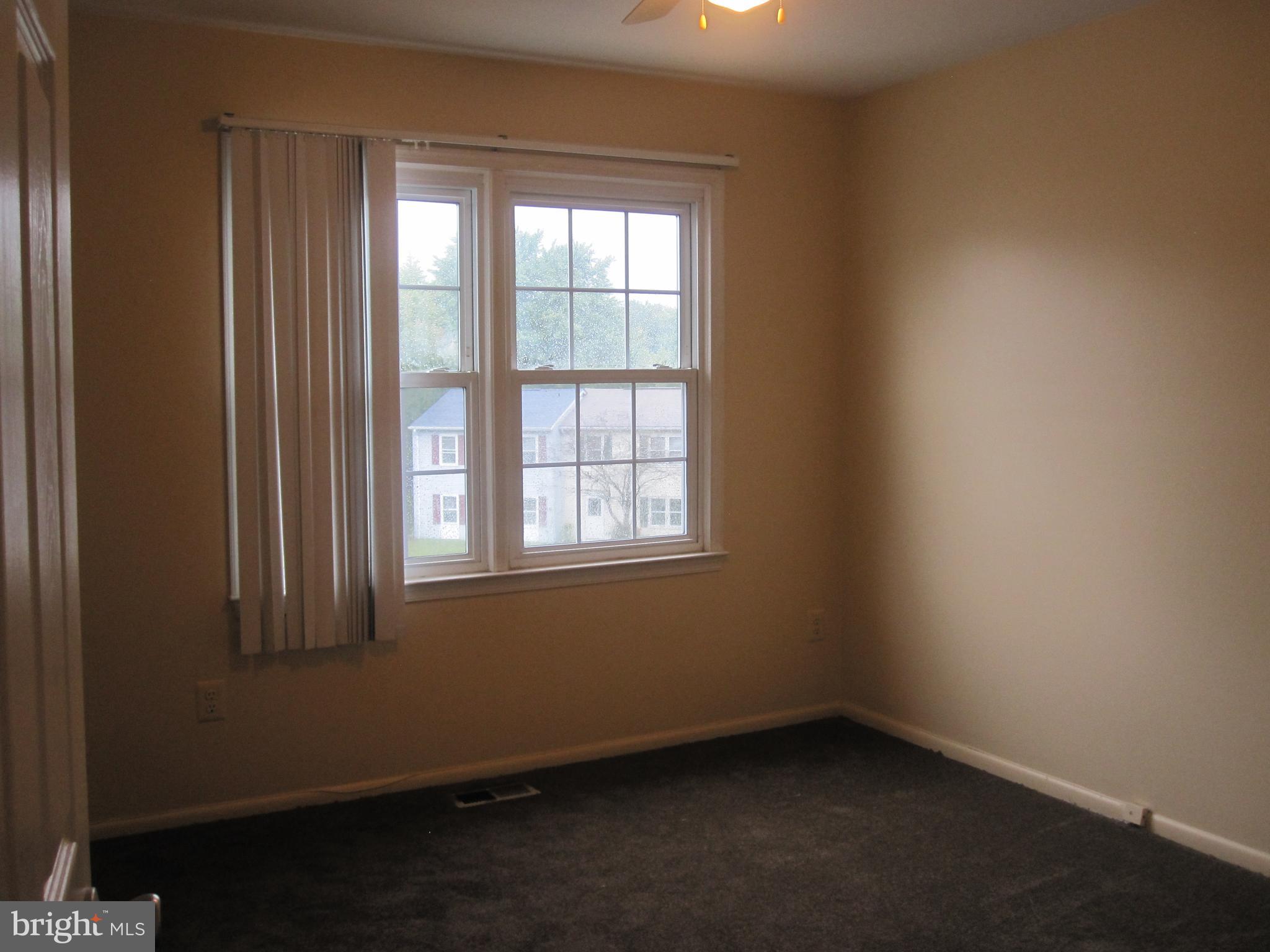 POHICK SQUARE - Residential Lease