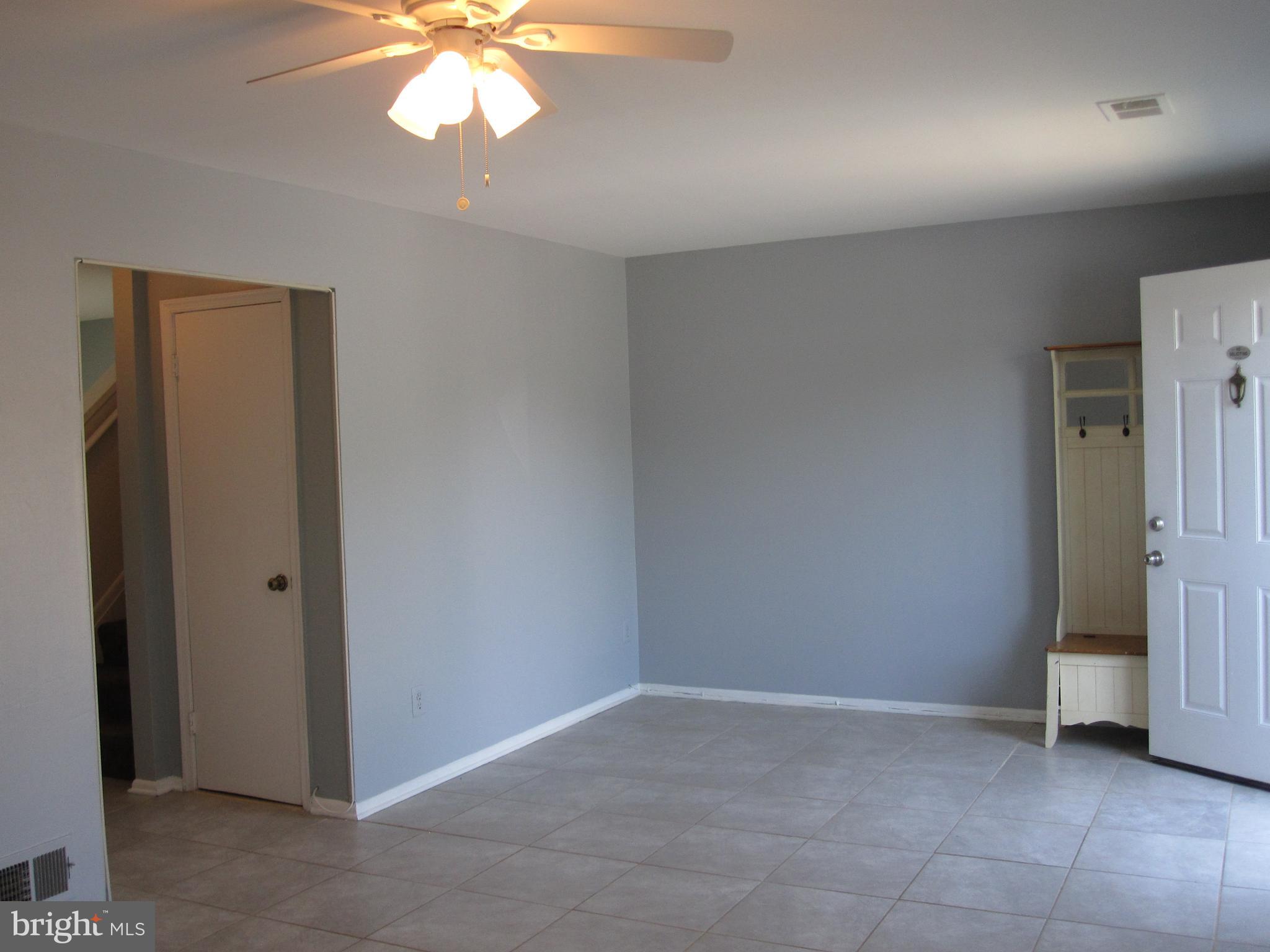 POHICK SQUARE - Residential Lease