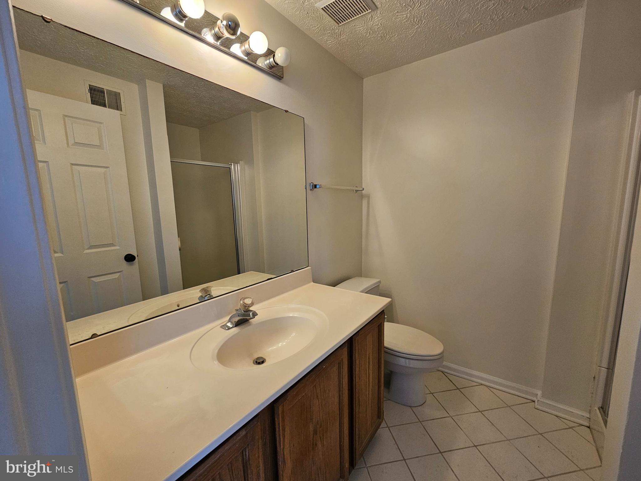 PINEY ORCHARD - Residential Lease