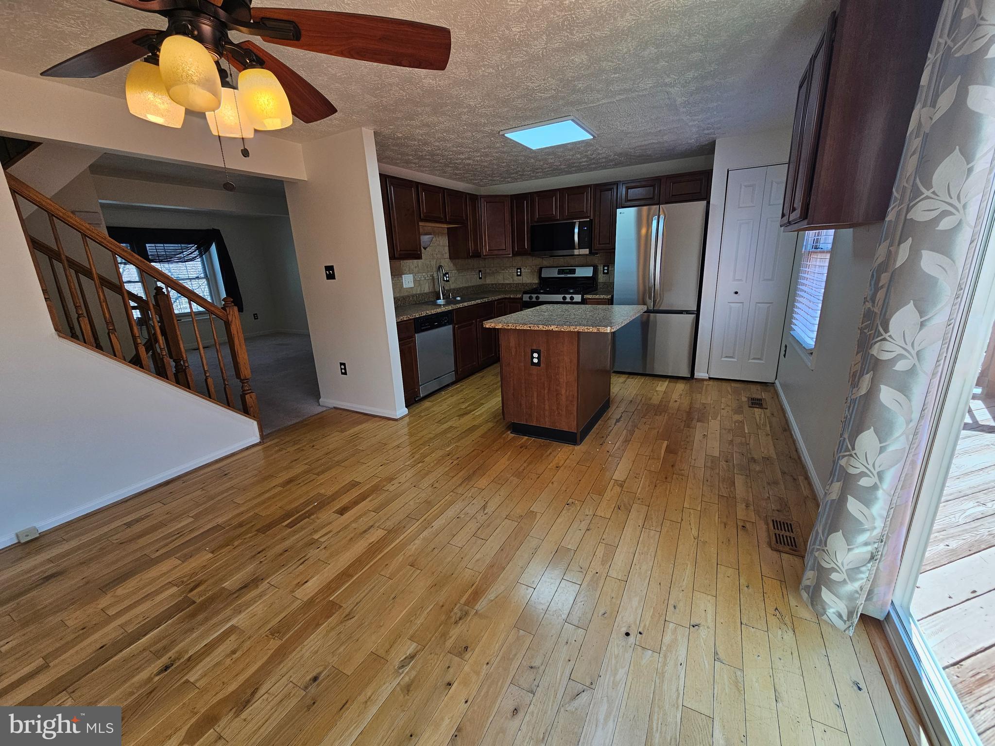 PINEY ORCHARD - Residential Lease