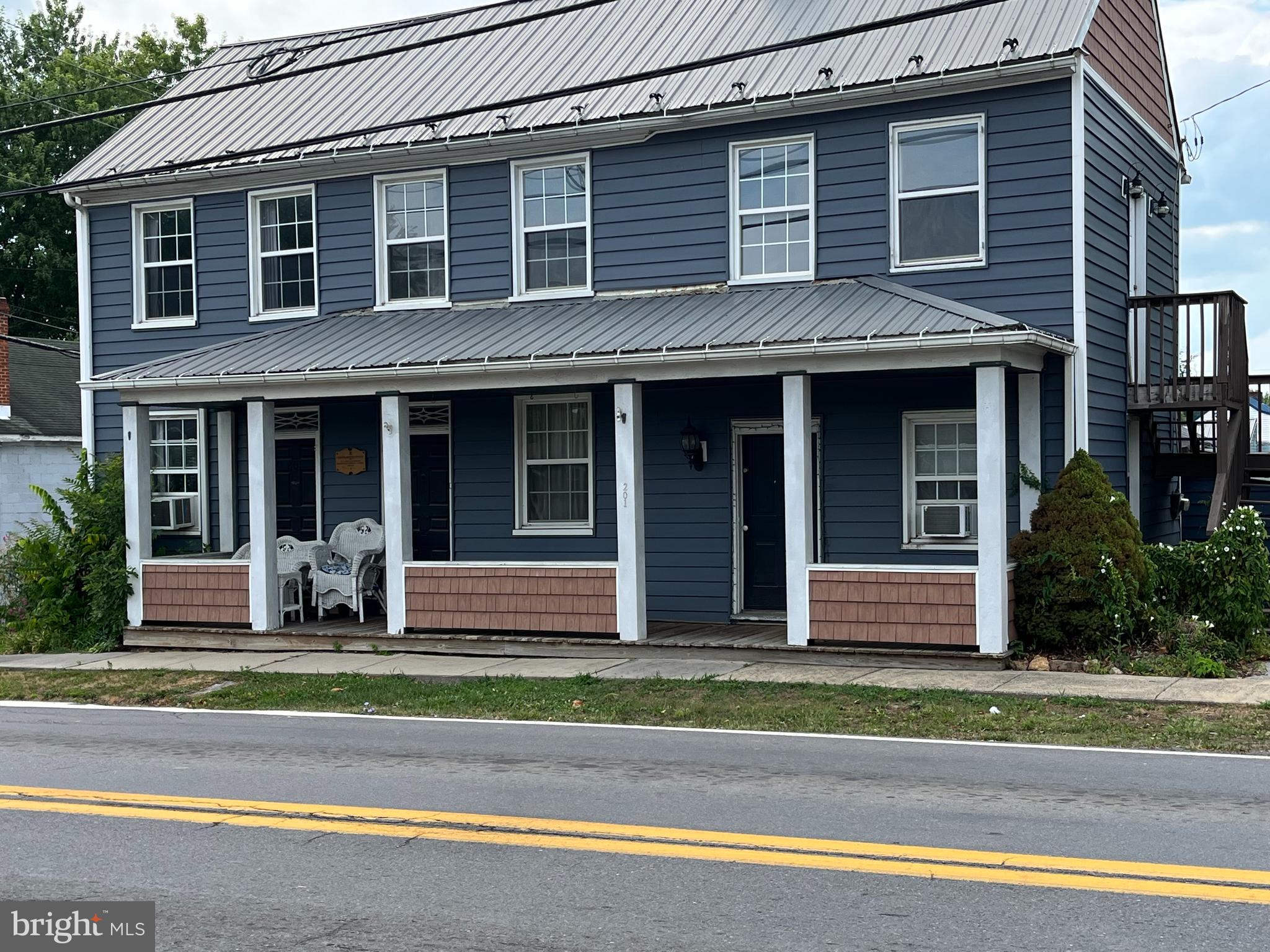 HEDGESVILLE - Residential Lease