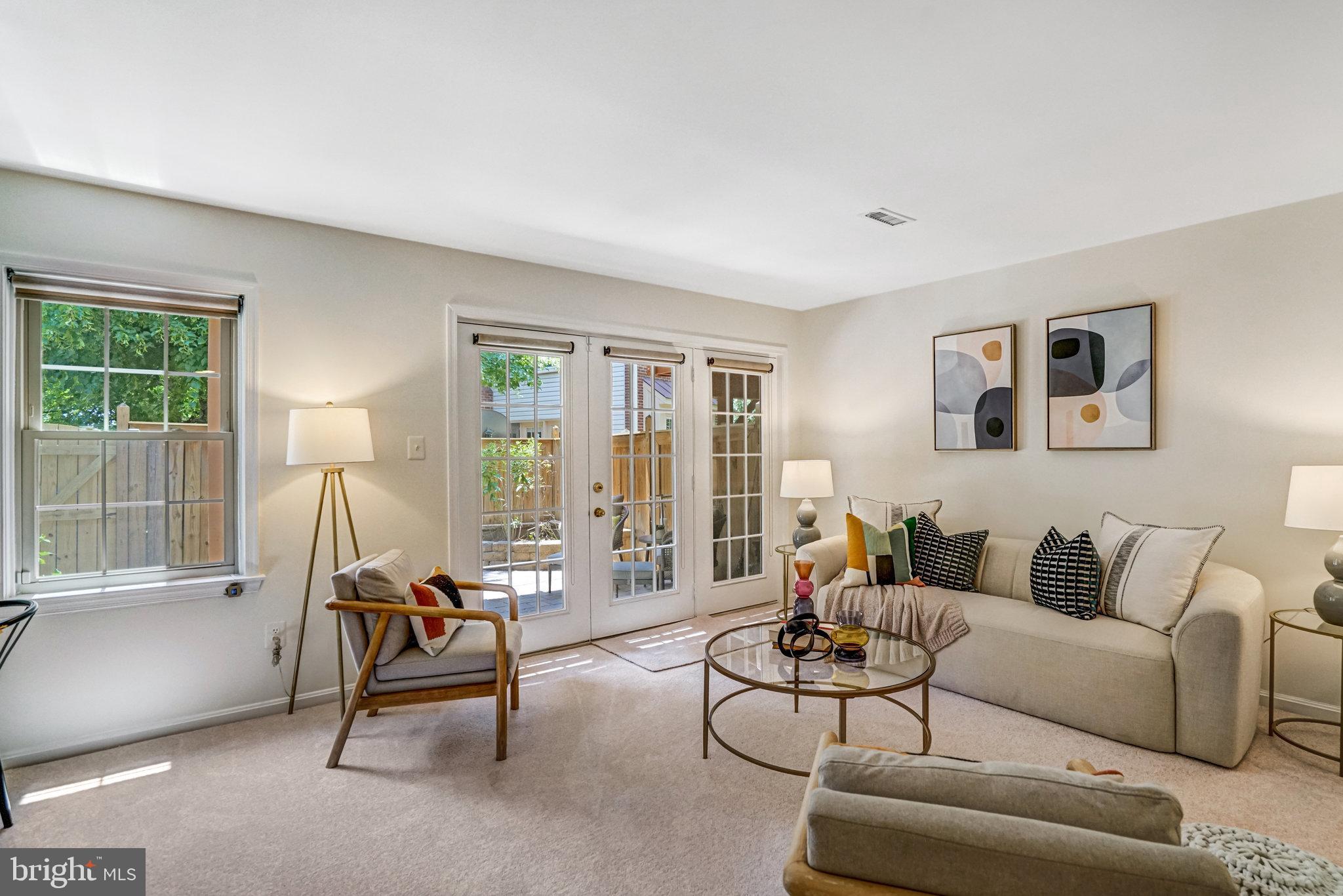 QUAKER HILL - Residential