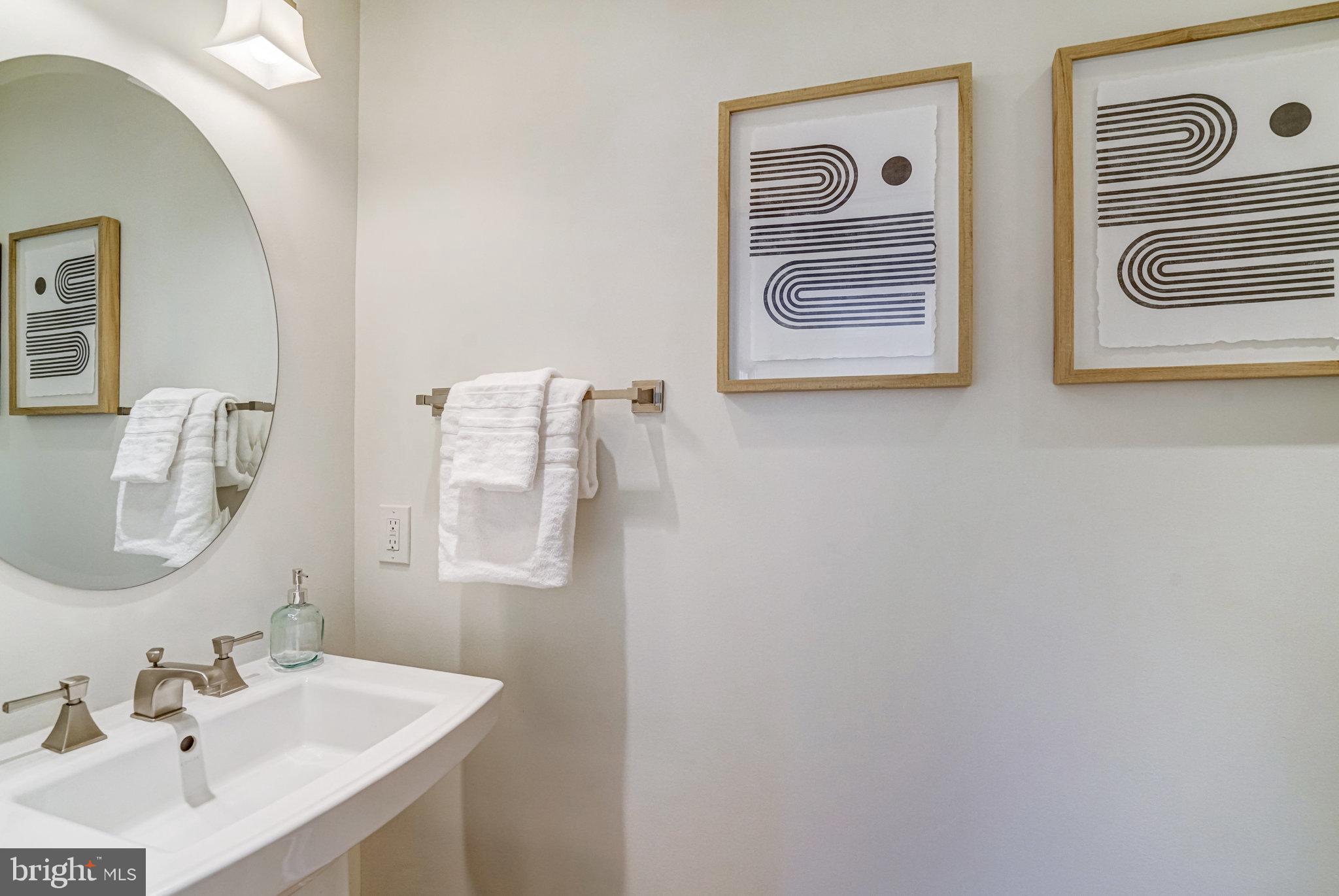 QUAKER HILL - Residential