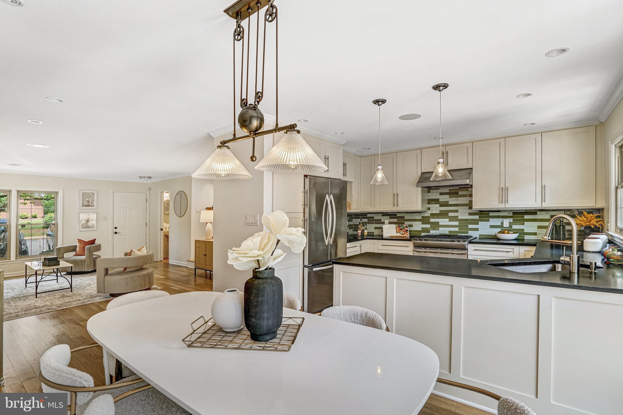 QUAKER HILL - Residential