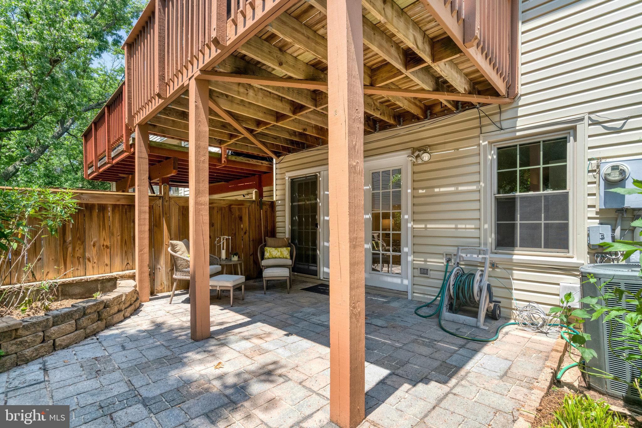 QUAKER HILL - Residential