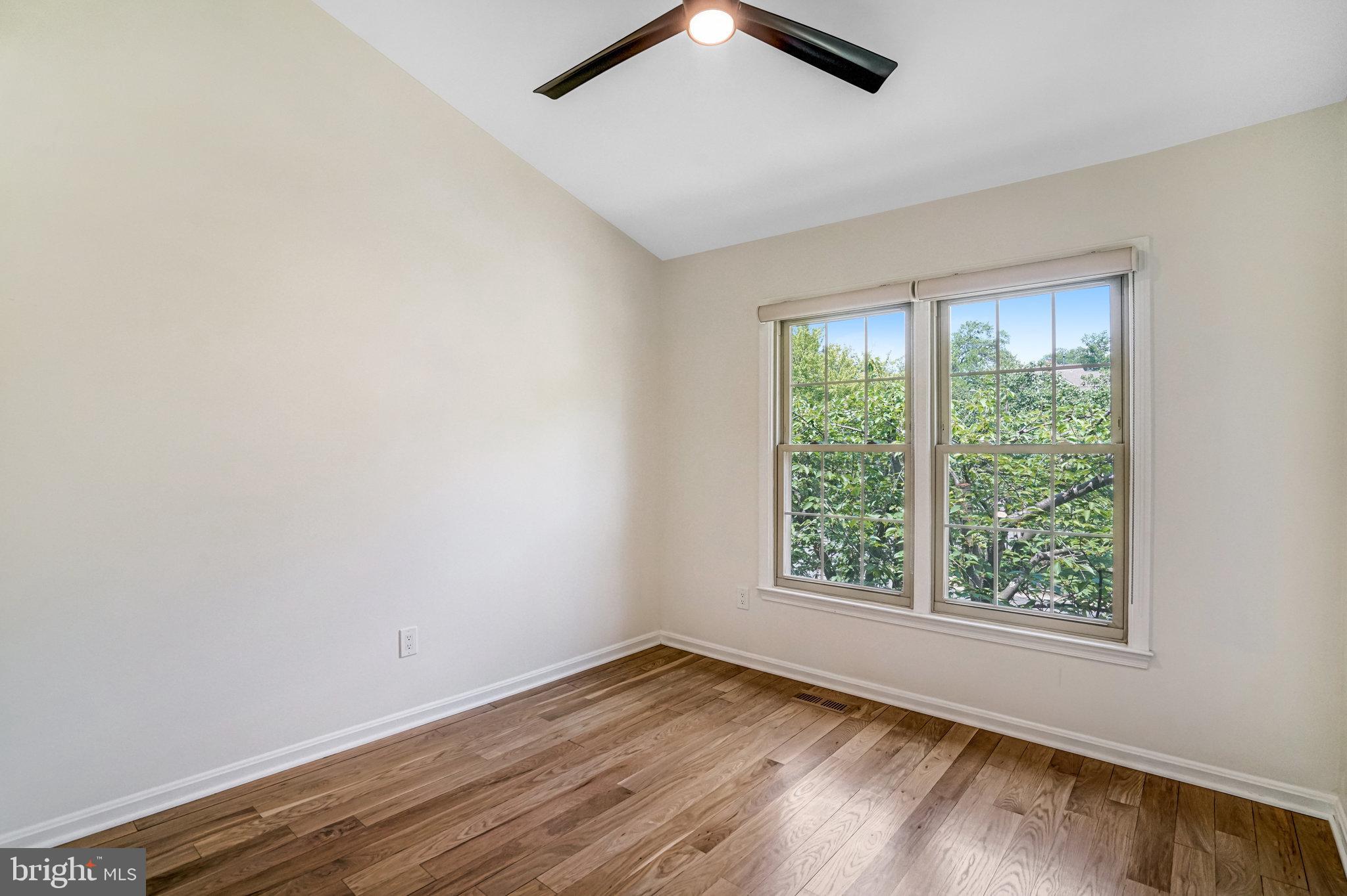 QUAKER HILL - Residential