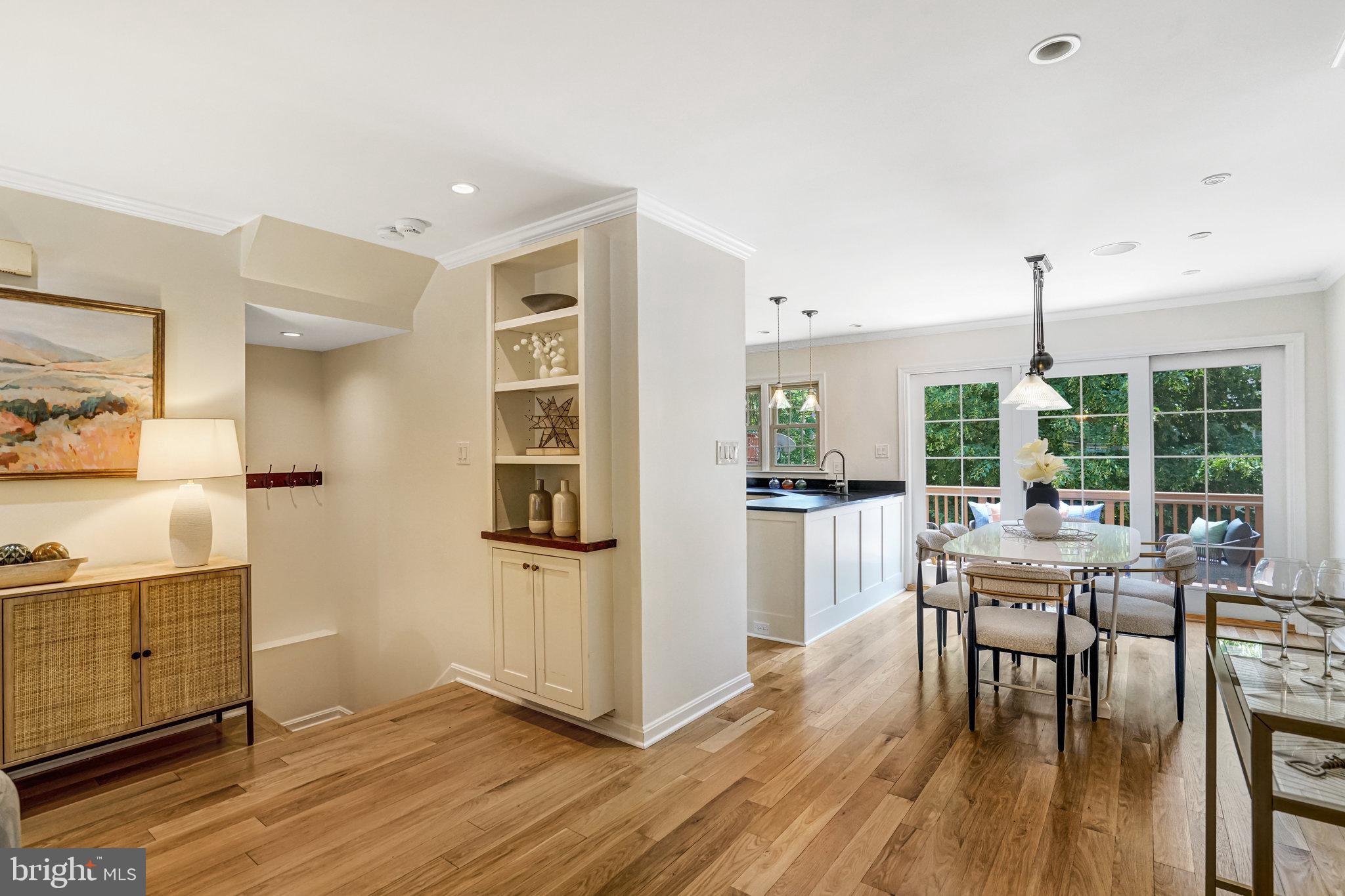 QUAKER HILL - Residential