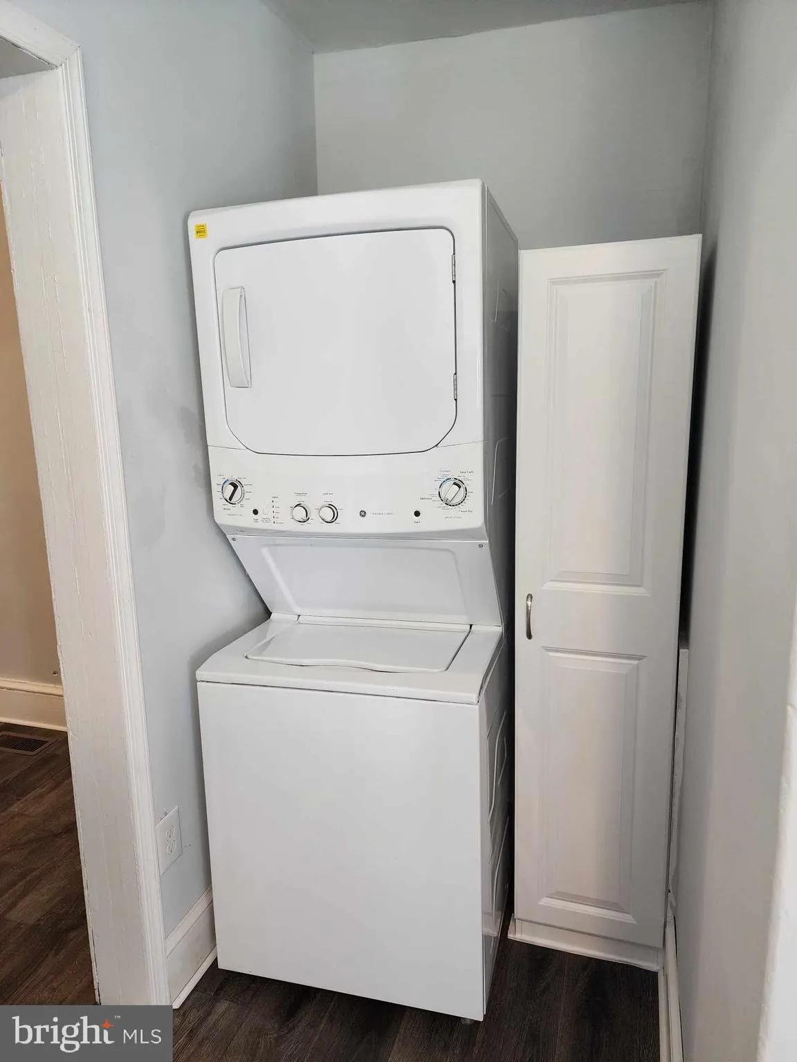 Elmer, New Jersey 08318, United States, 2 Bedrooms Bedrooms, ,1 BathroomBathrooms,Residential,Active,96089