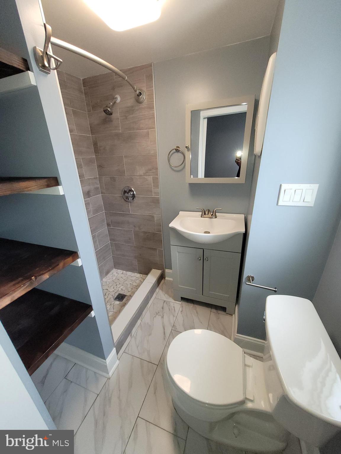 WASHINGTON VILLAGE - Residential Lease