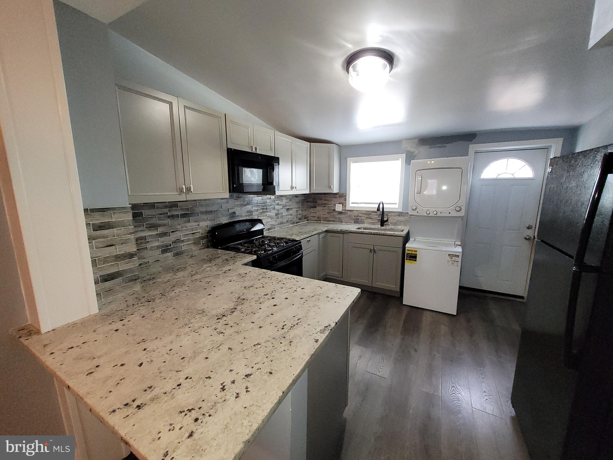 WASHINGTON VILLAGE - Residential Lease