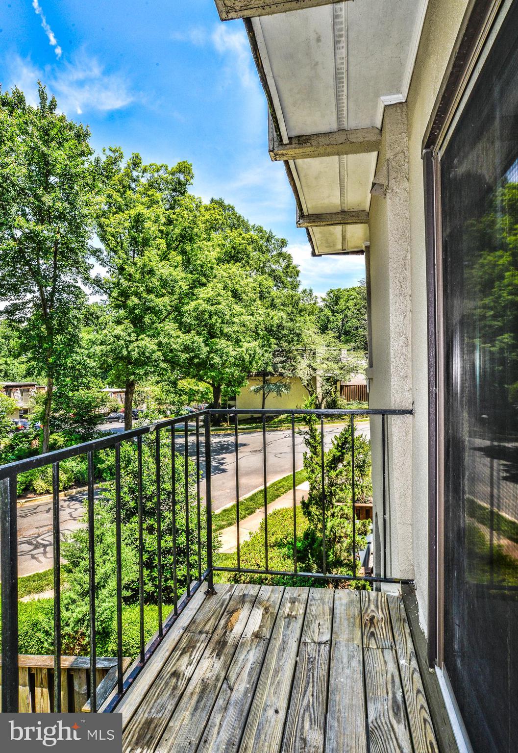 RESTON - Residential Lease