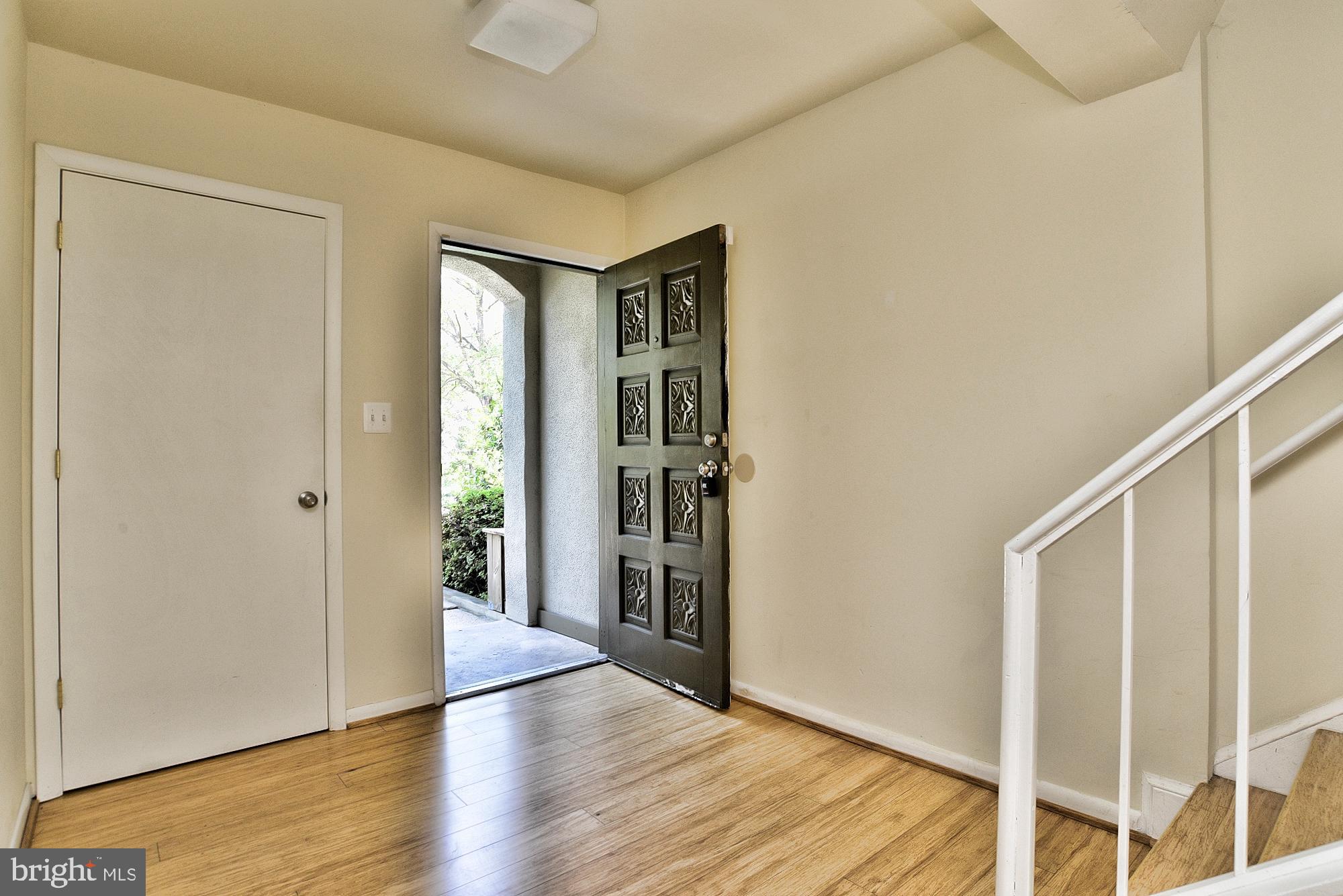 RESTON - Residential Lease