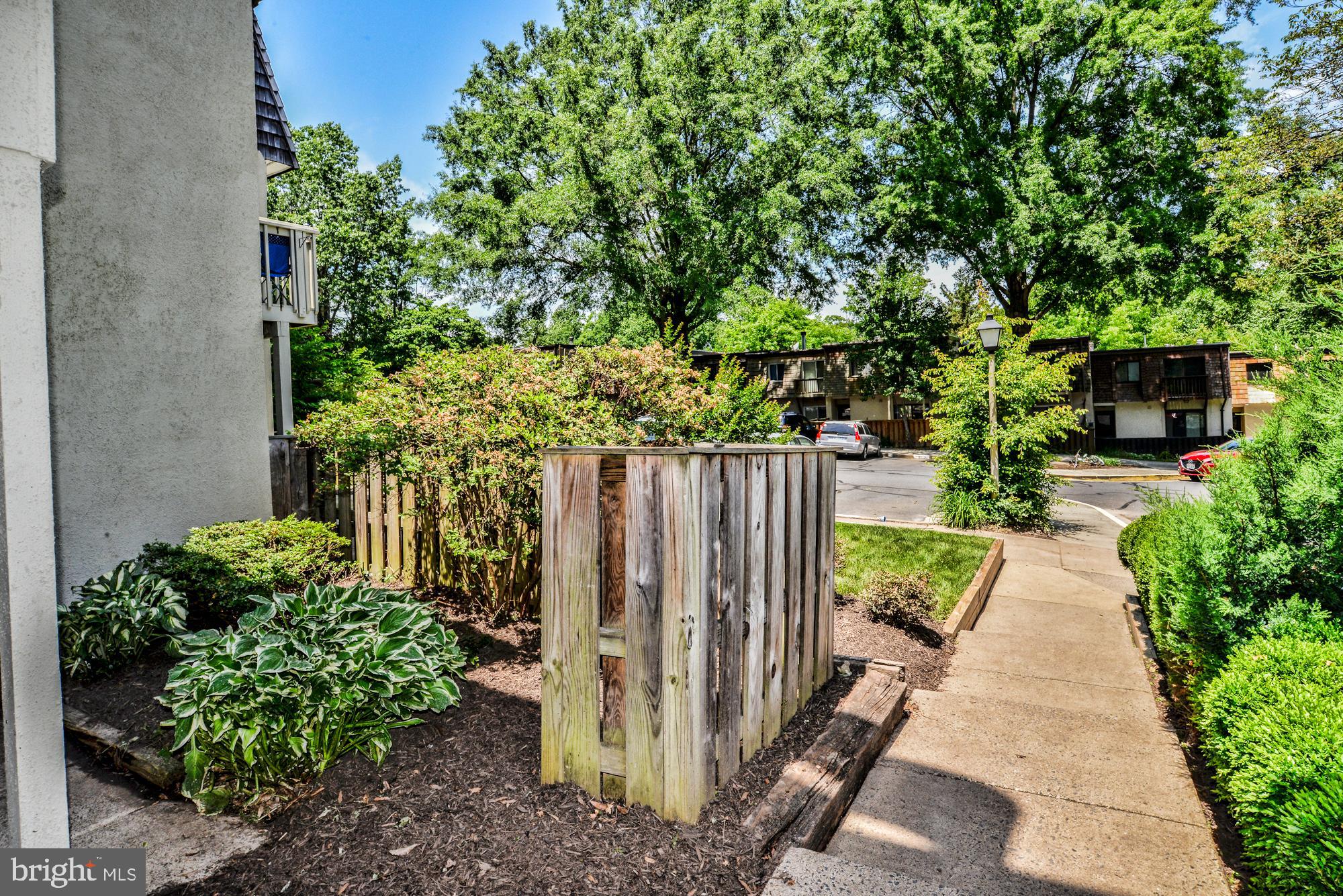 RESTON - Residential Lease