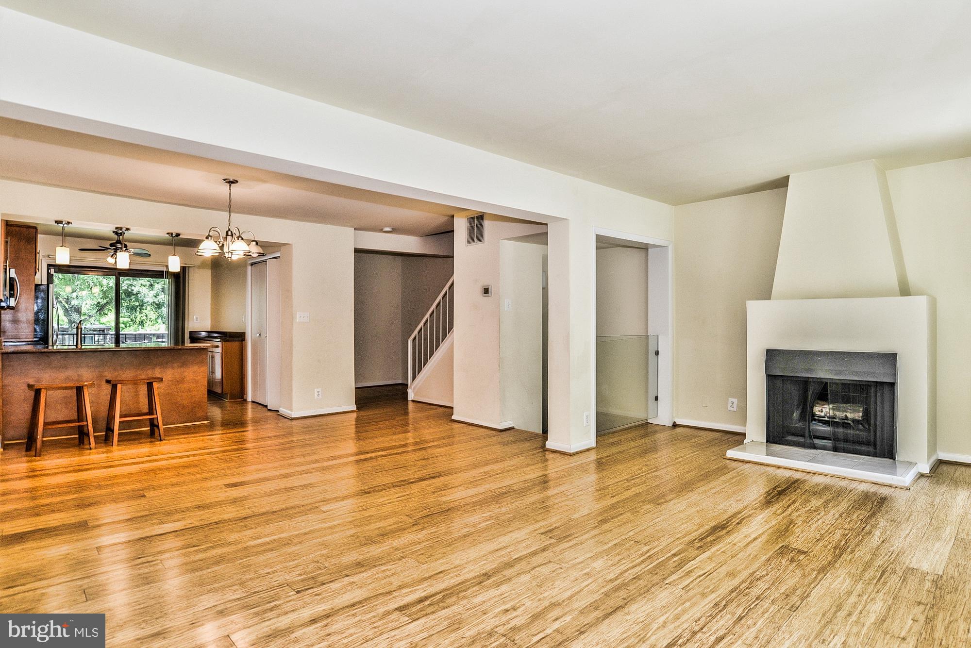 RESTON - Residential Lease