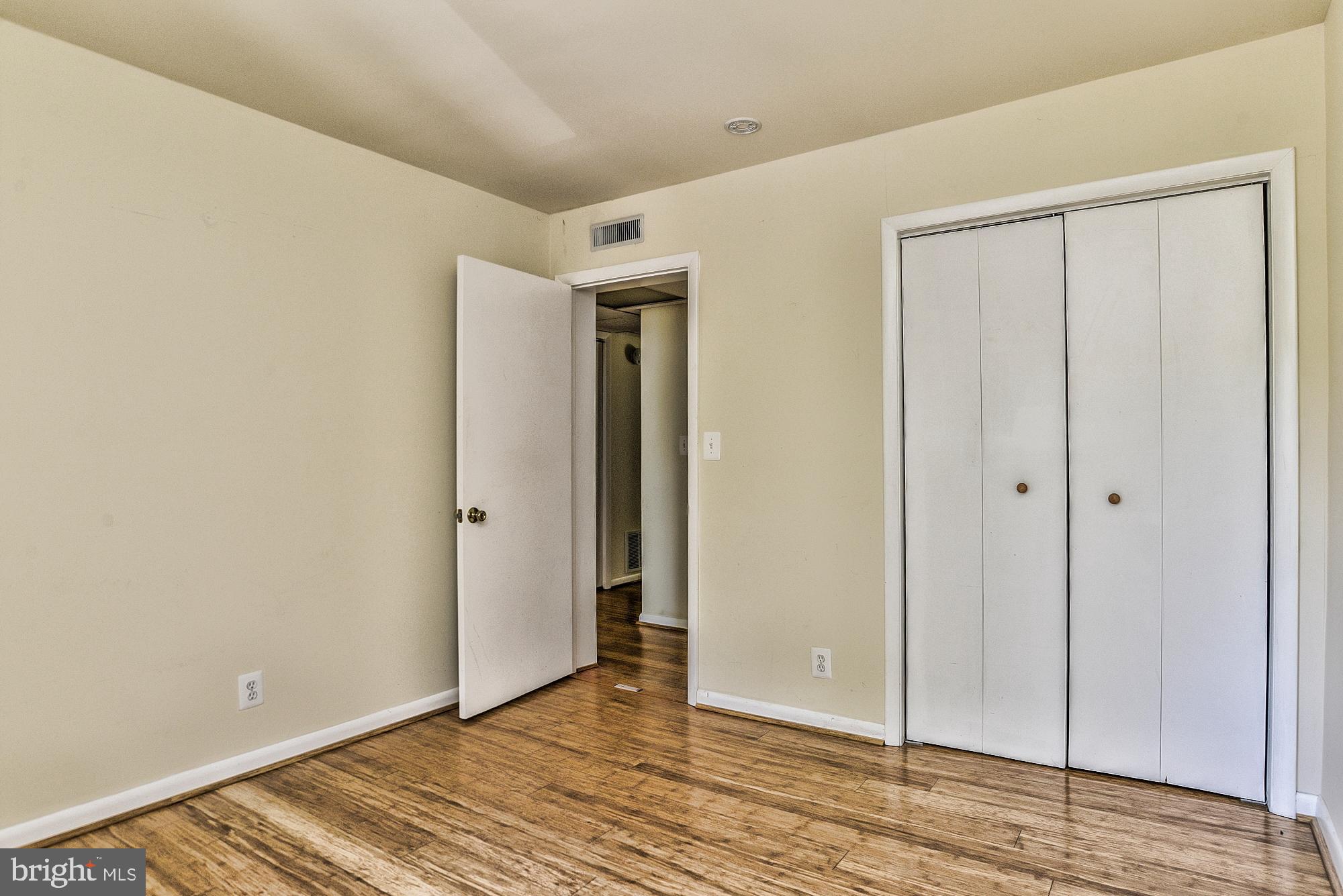 RESTON - Residential Lease