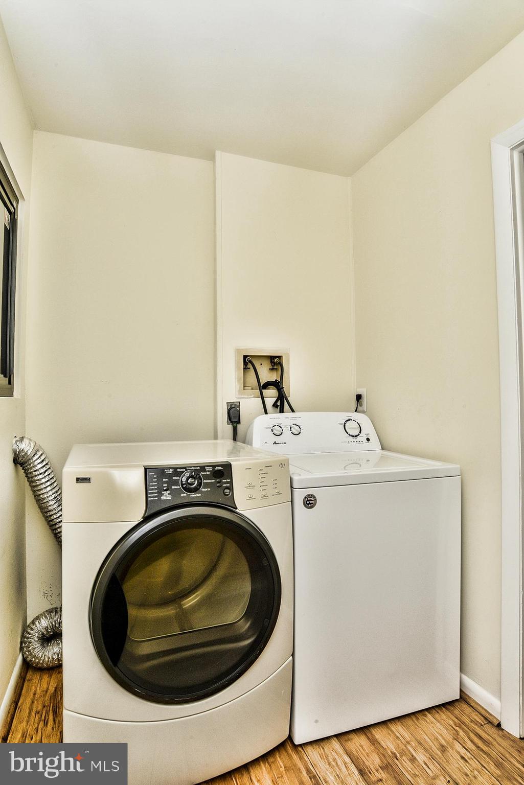 RESTON - Residential Lease