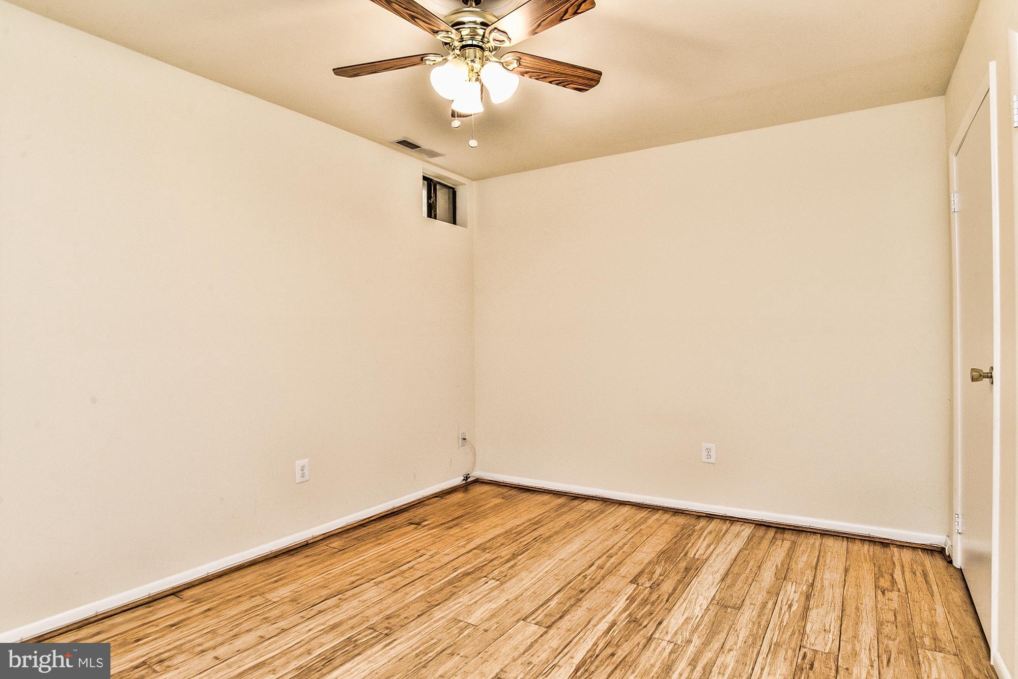 RESTON - Residential Lease