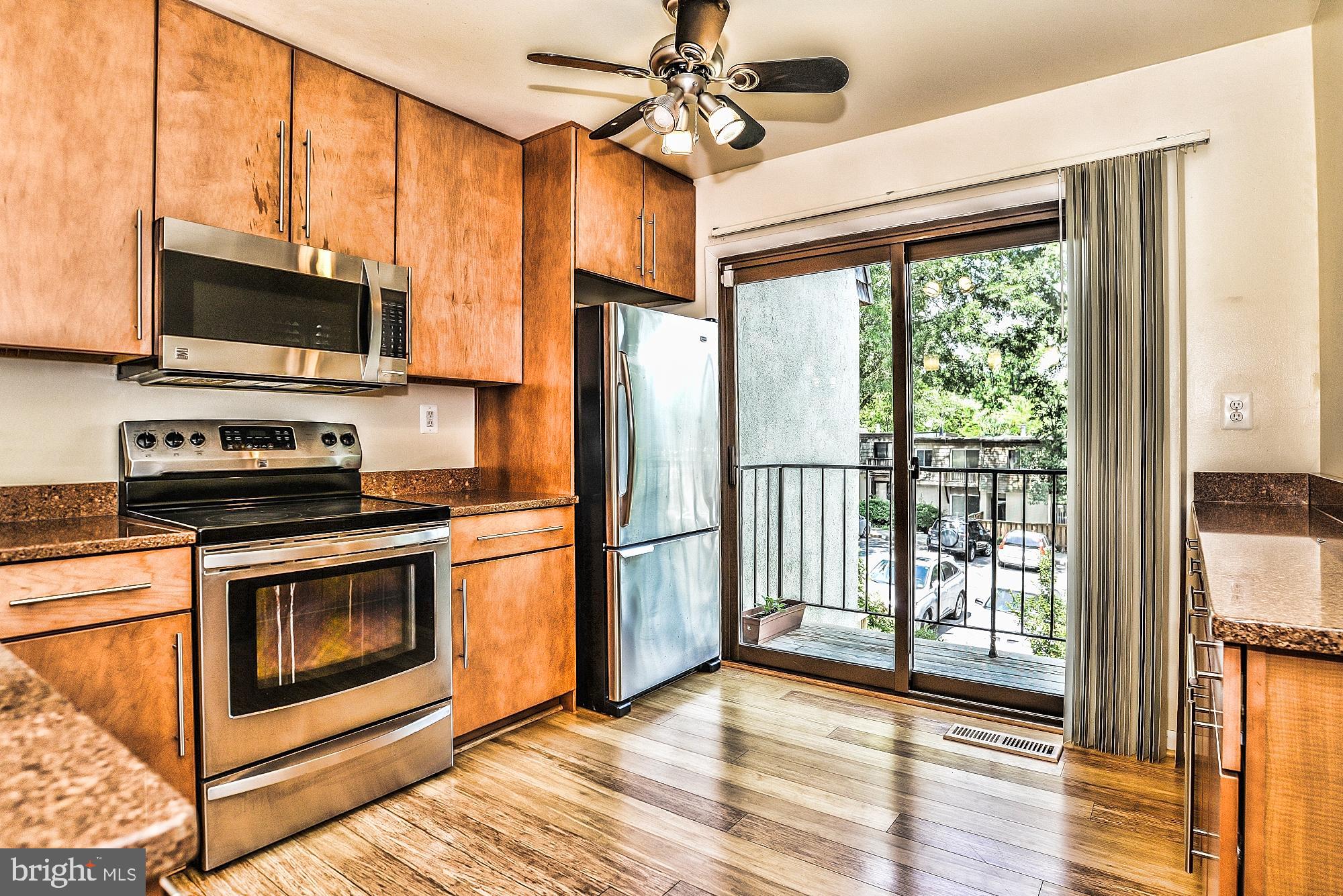 RESTON - Residential Lease