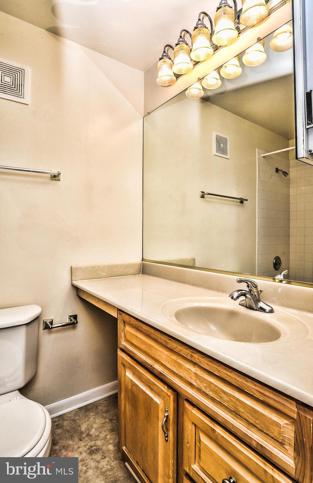 RESTON - Residential Lease