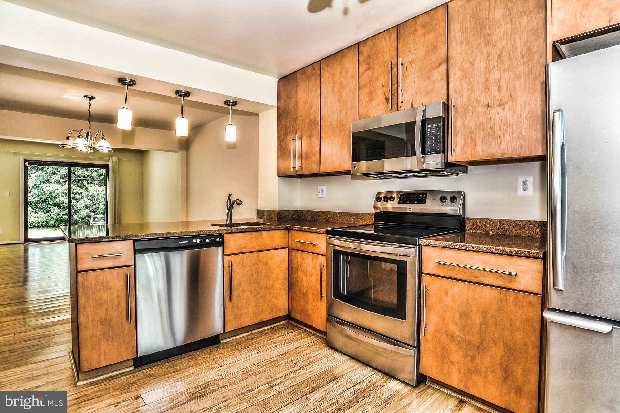 RESTON - Residential Lease