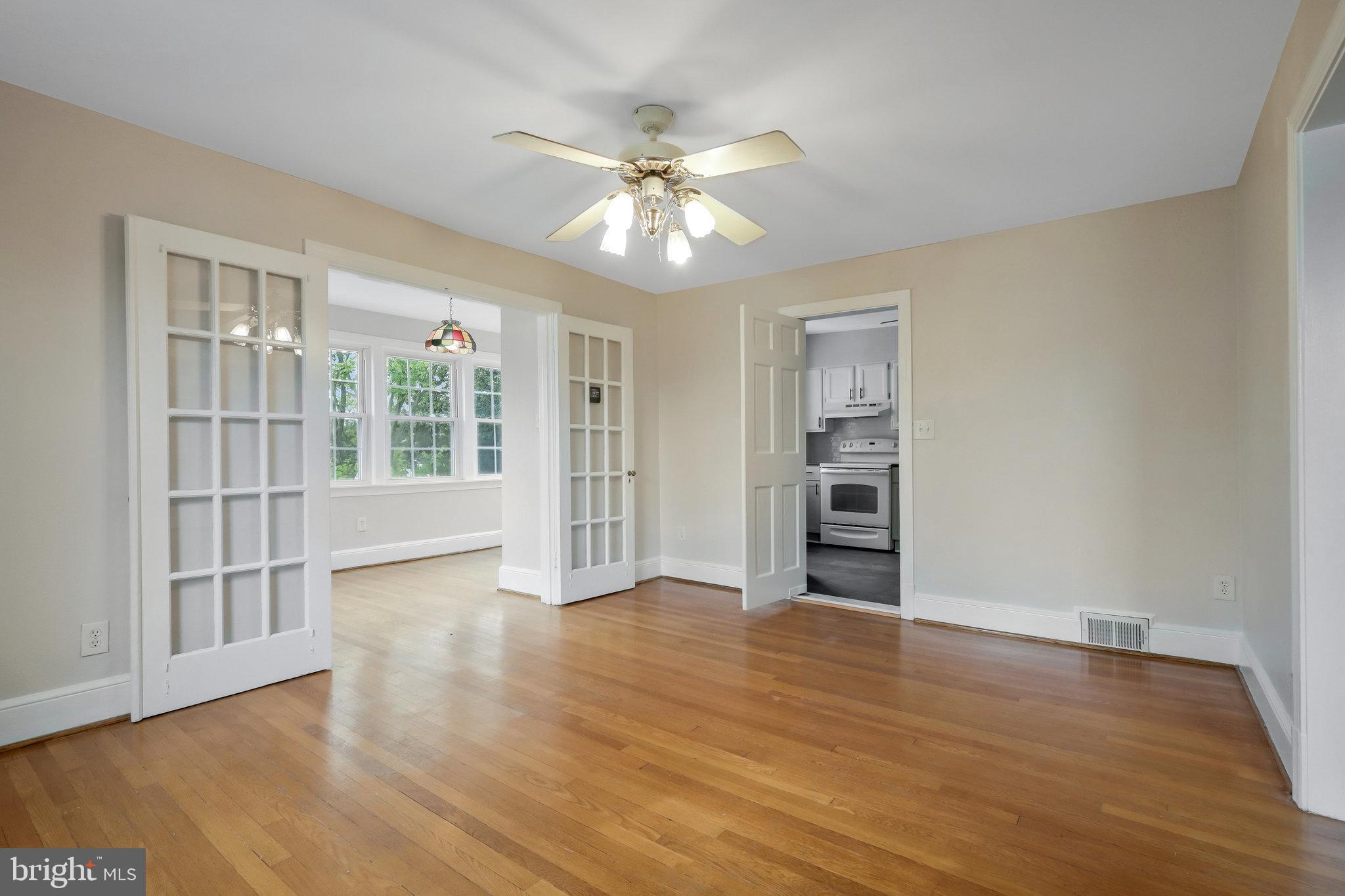 LYON PARK - Residential Lease