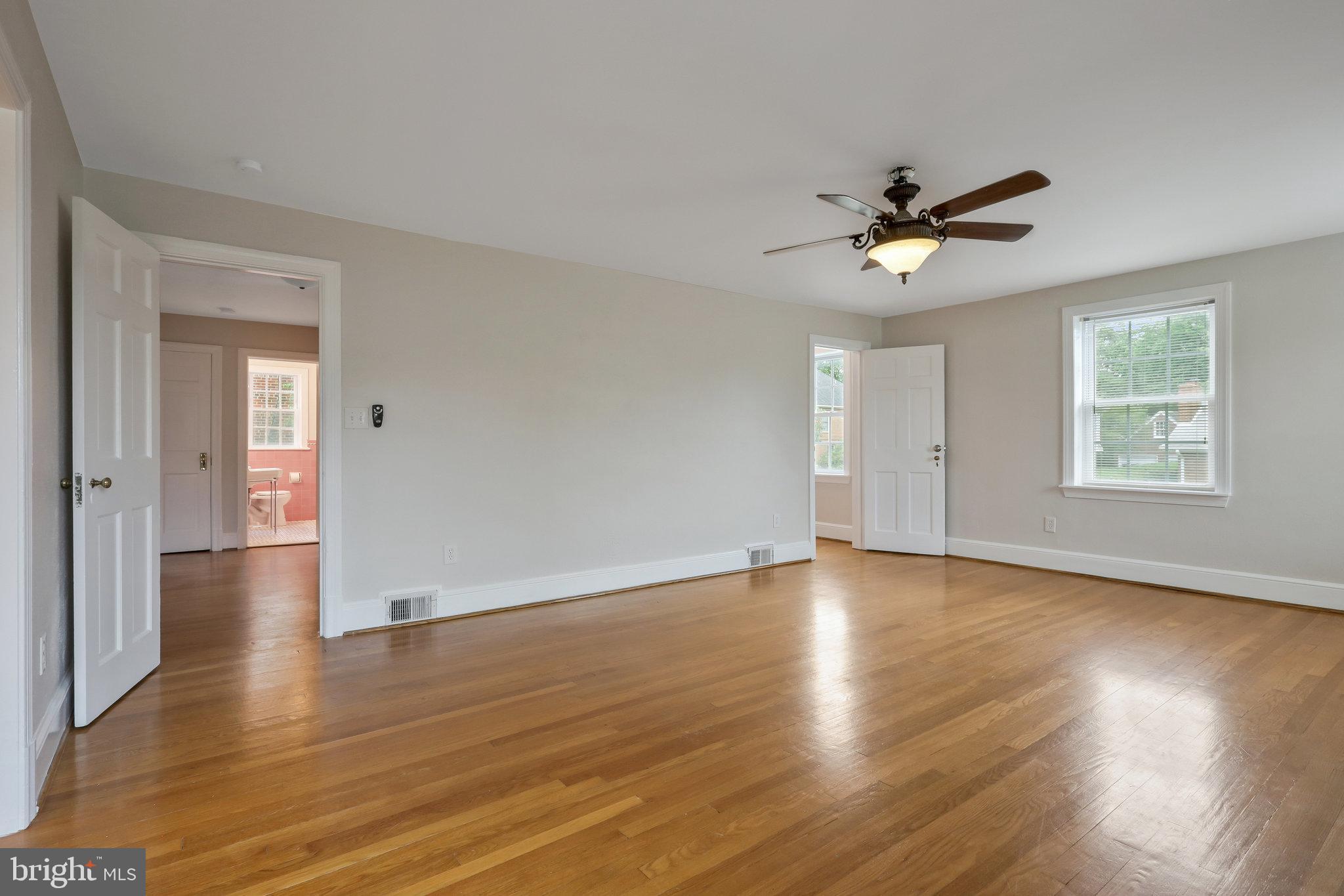 LYON PARK - Residential Lease