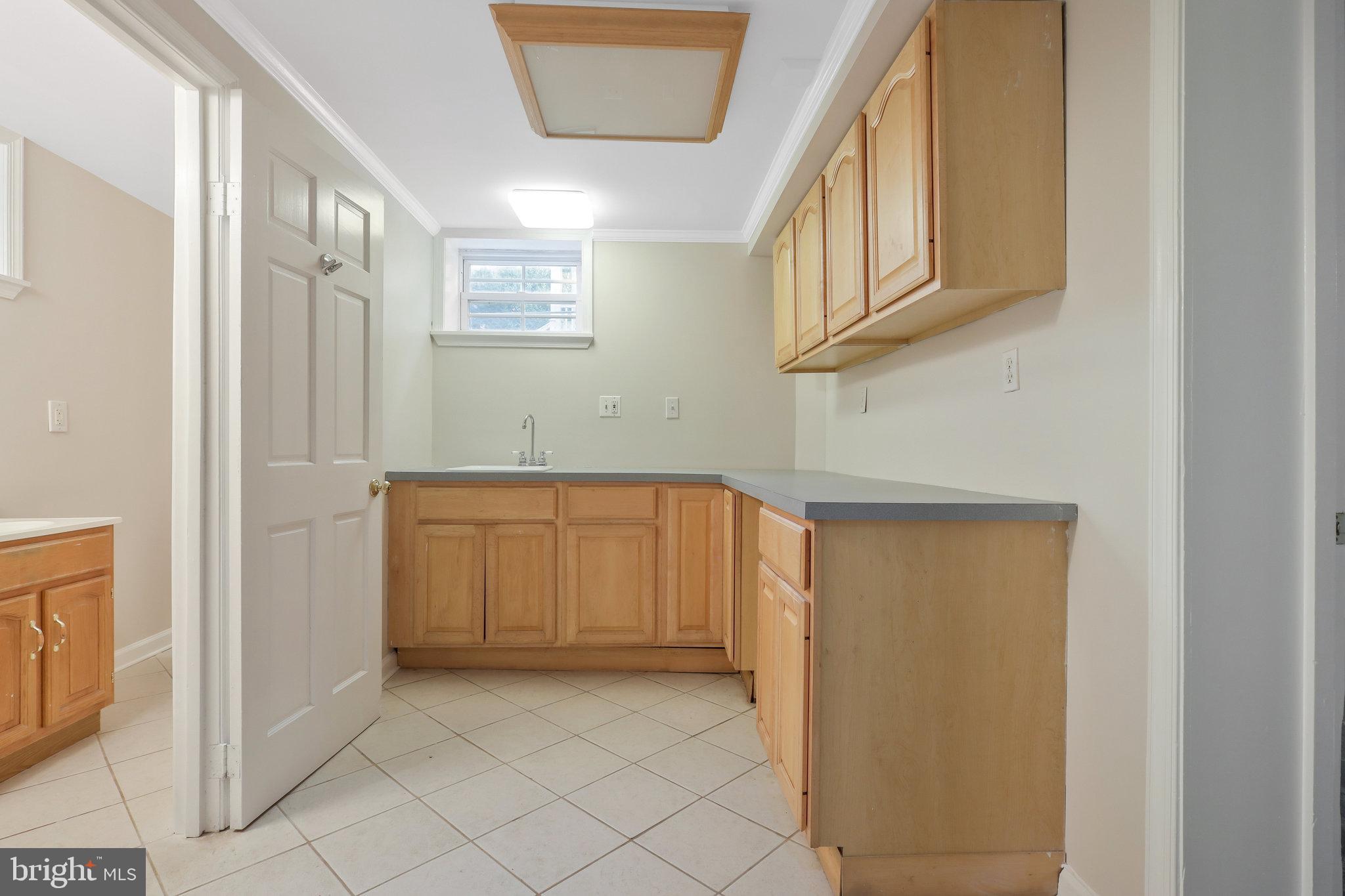 LYON PARK - Residential Lease