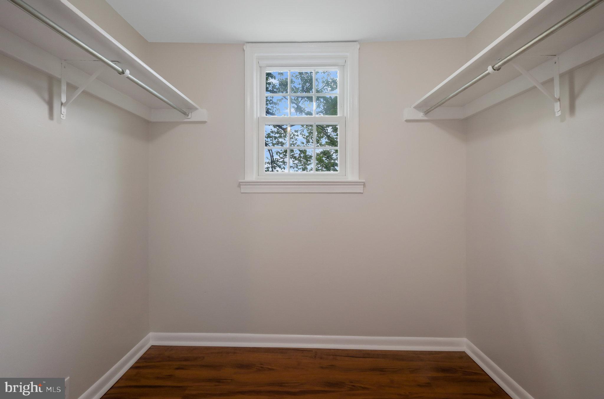 LYON PARK - Residential Lease