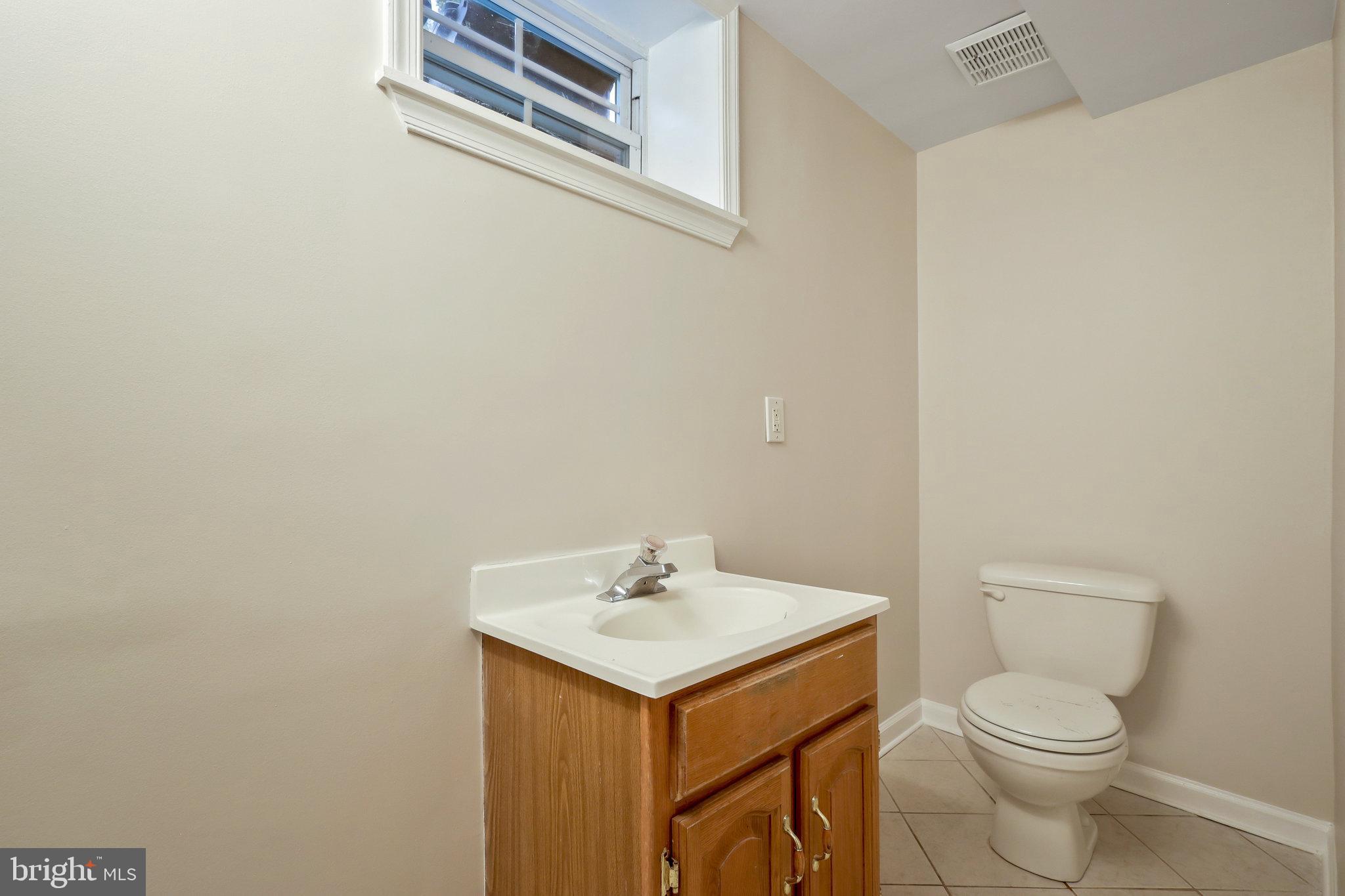 LYON PARK - Residential Lease