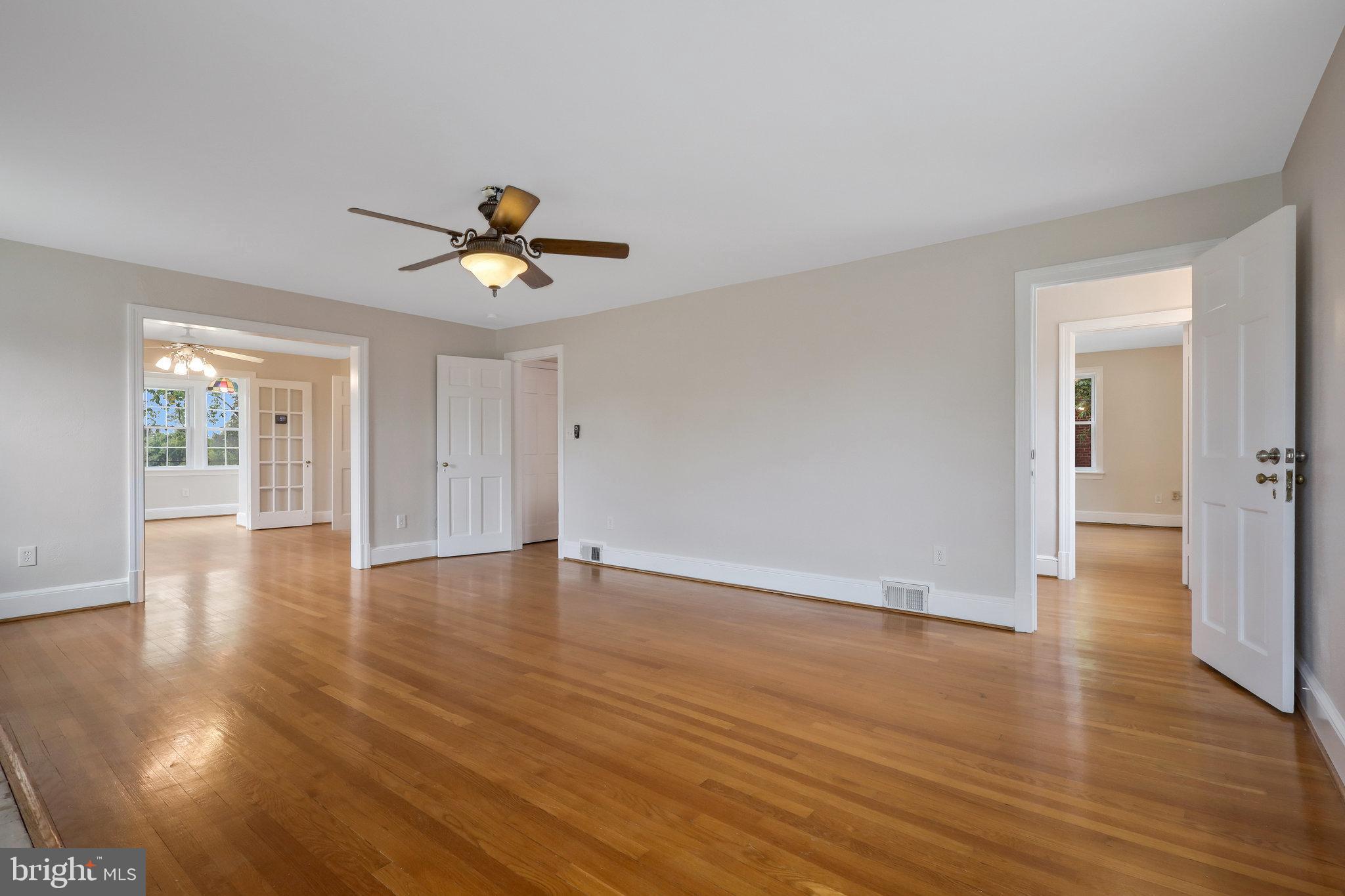 LYON PARK - Residential Lease