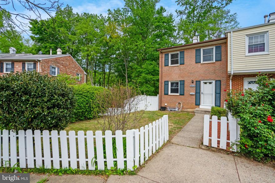 Brick end unit with full bath in the basement that walks out to a large yard. New paint throughout & New appliances, Schedule a showing today, Won't last!