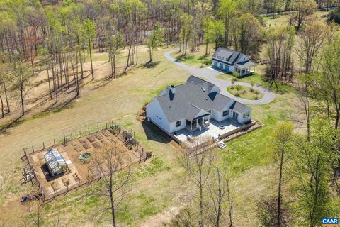 Homes For Sale - 4764 Advance Mills Rd Rd<br/> Albemarle County, EARLYSVILLE, VA 22936