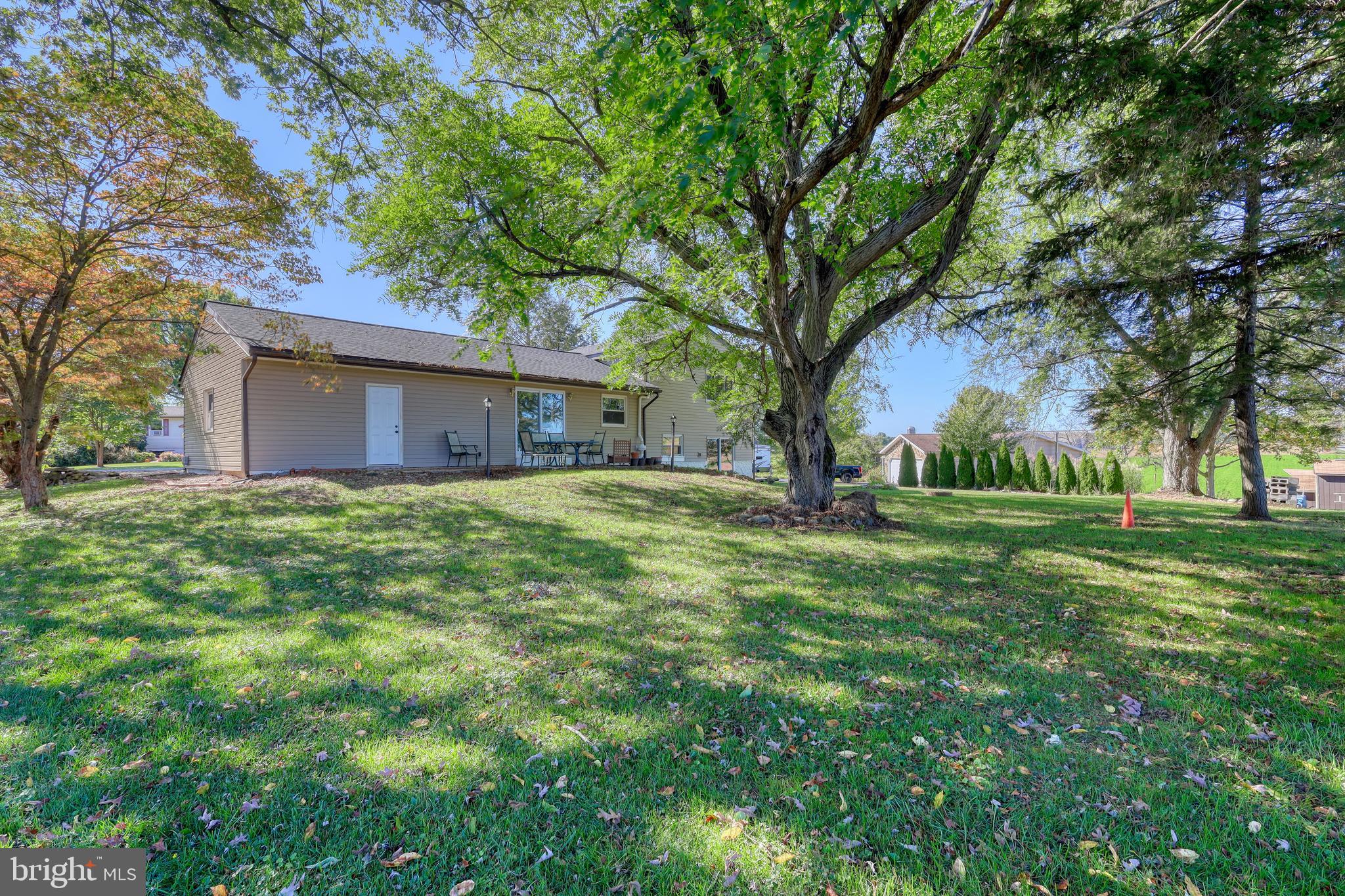 RAMBLEWOOD - Residential