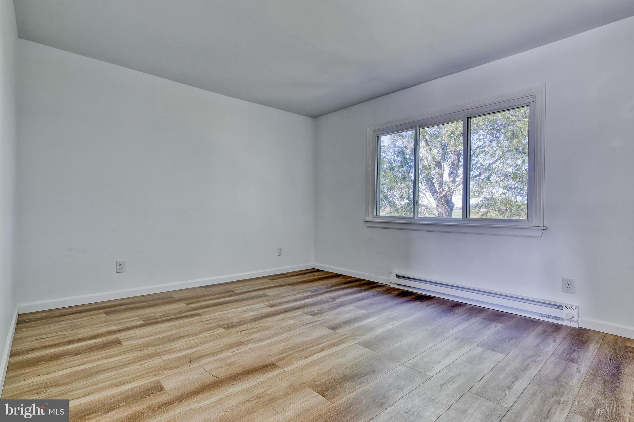 RAMBLEWOOD - Residential