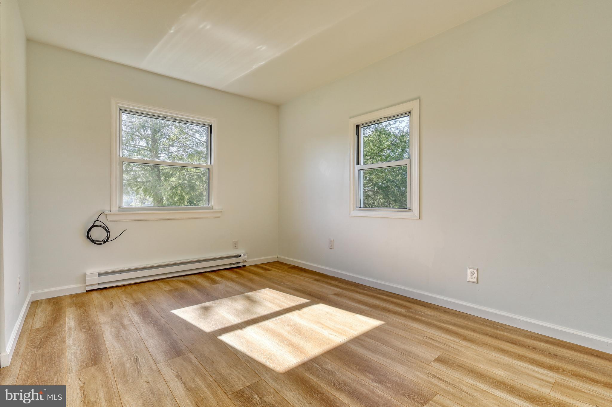 RAMBLEWOOD - Residential