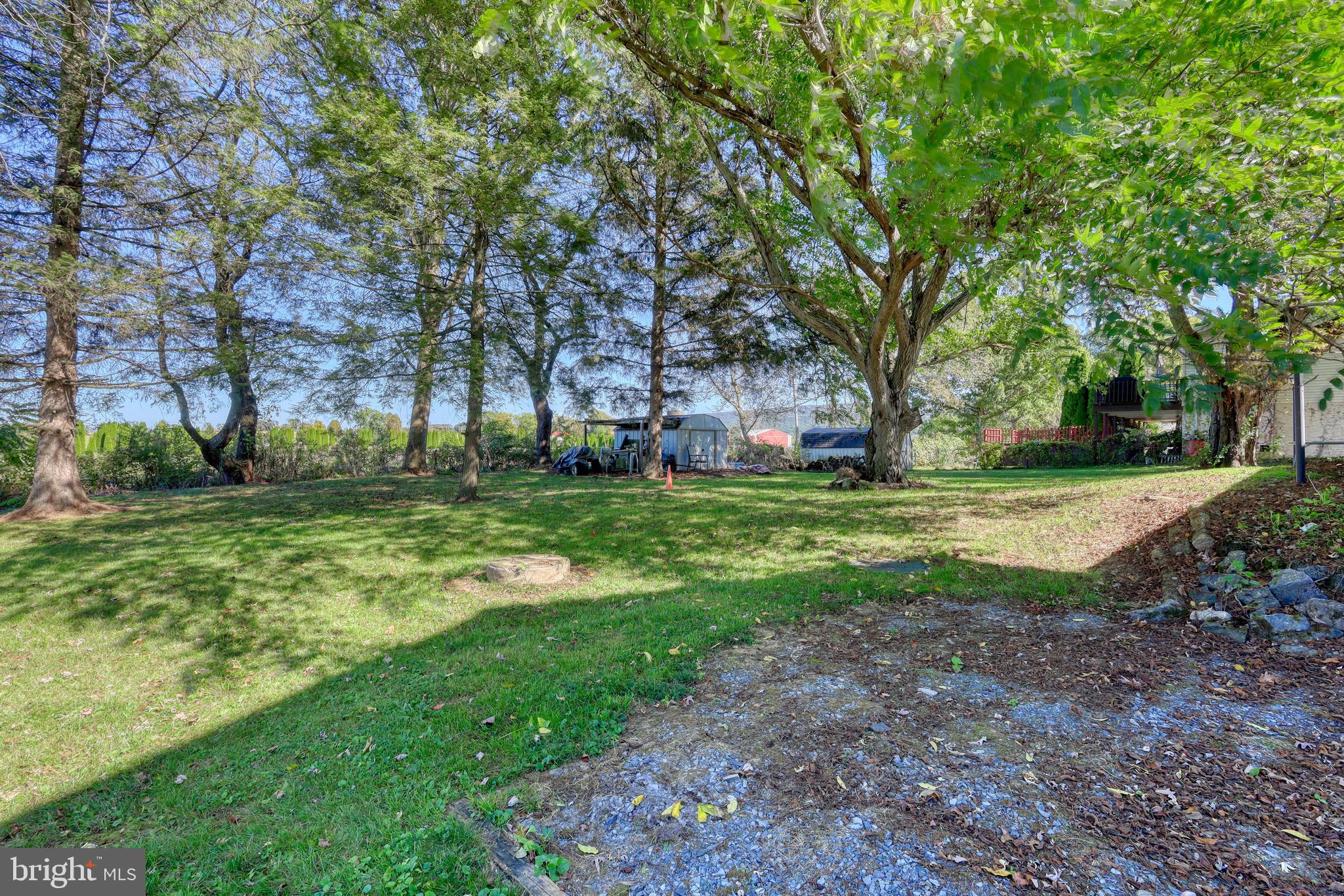 RAMBLEWOOD - Residential