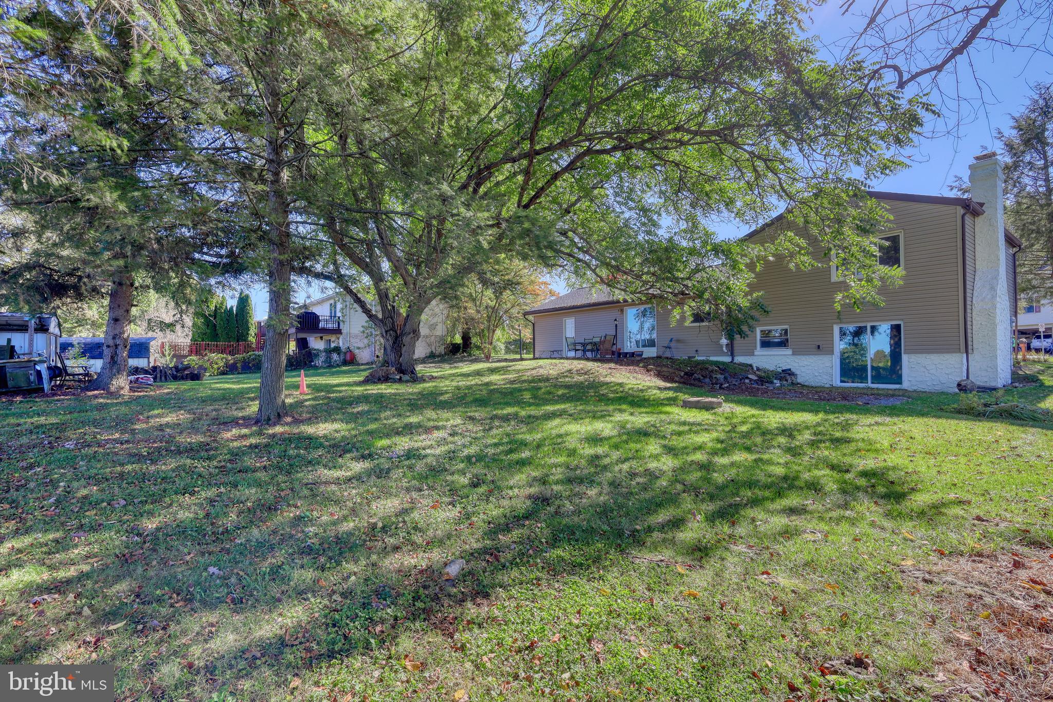 RAMBLEWOOD - Residential