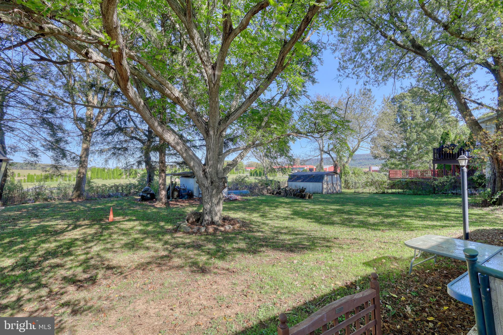 RAMBLEWOOD - Residential