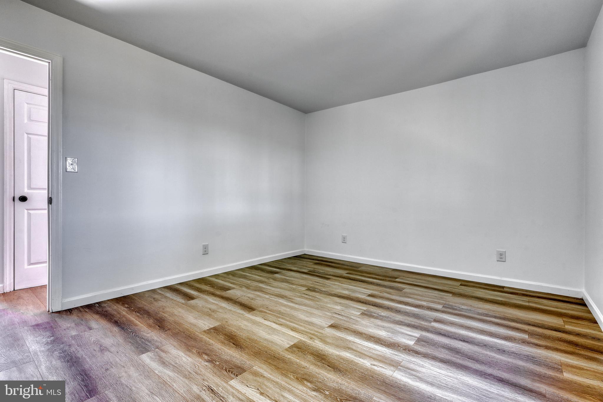 RAMBLEWOOD - Residential