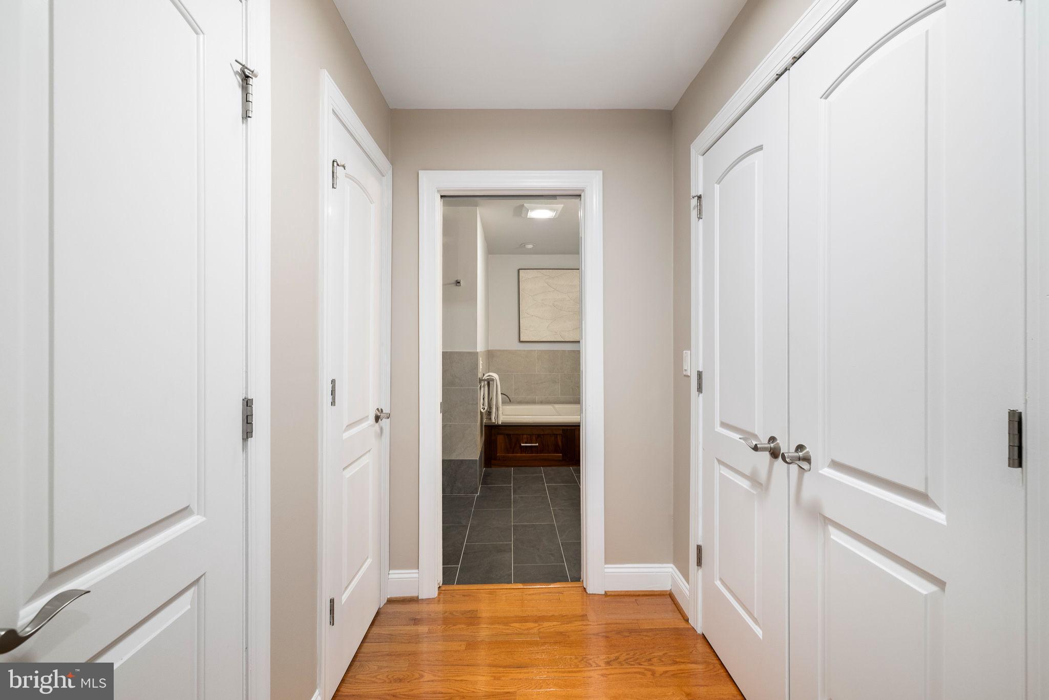 FAIRMOUNT - Residential