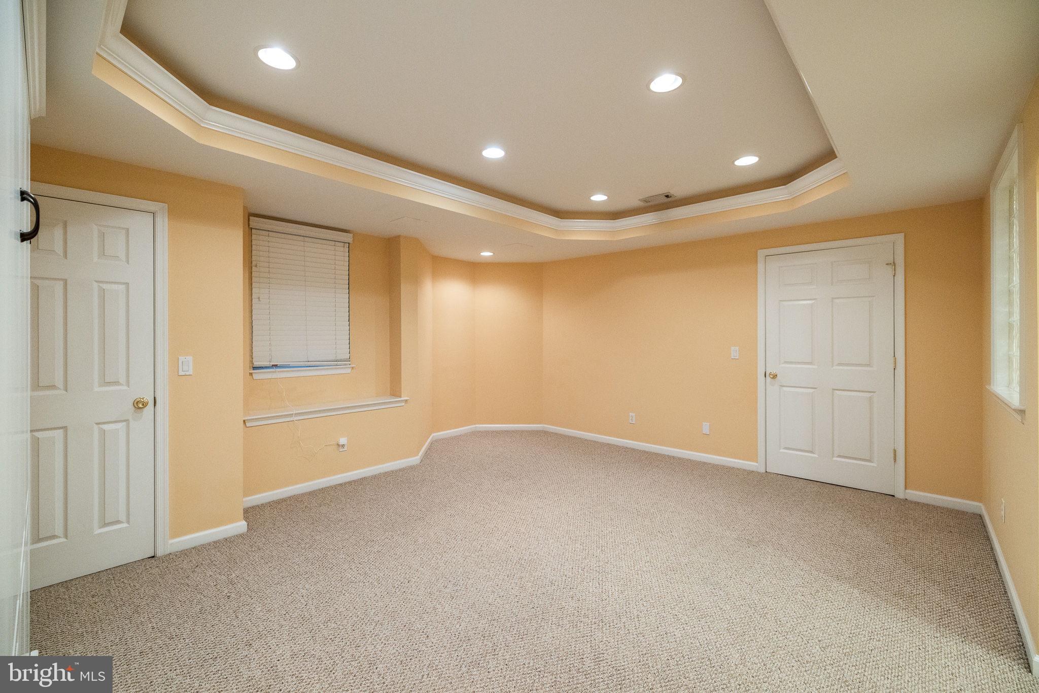 FAIRMOUNT - Residential