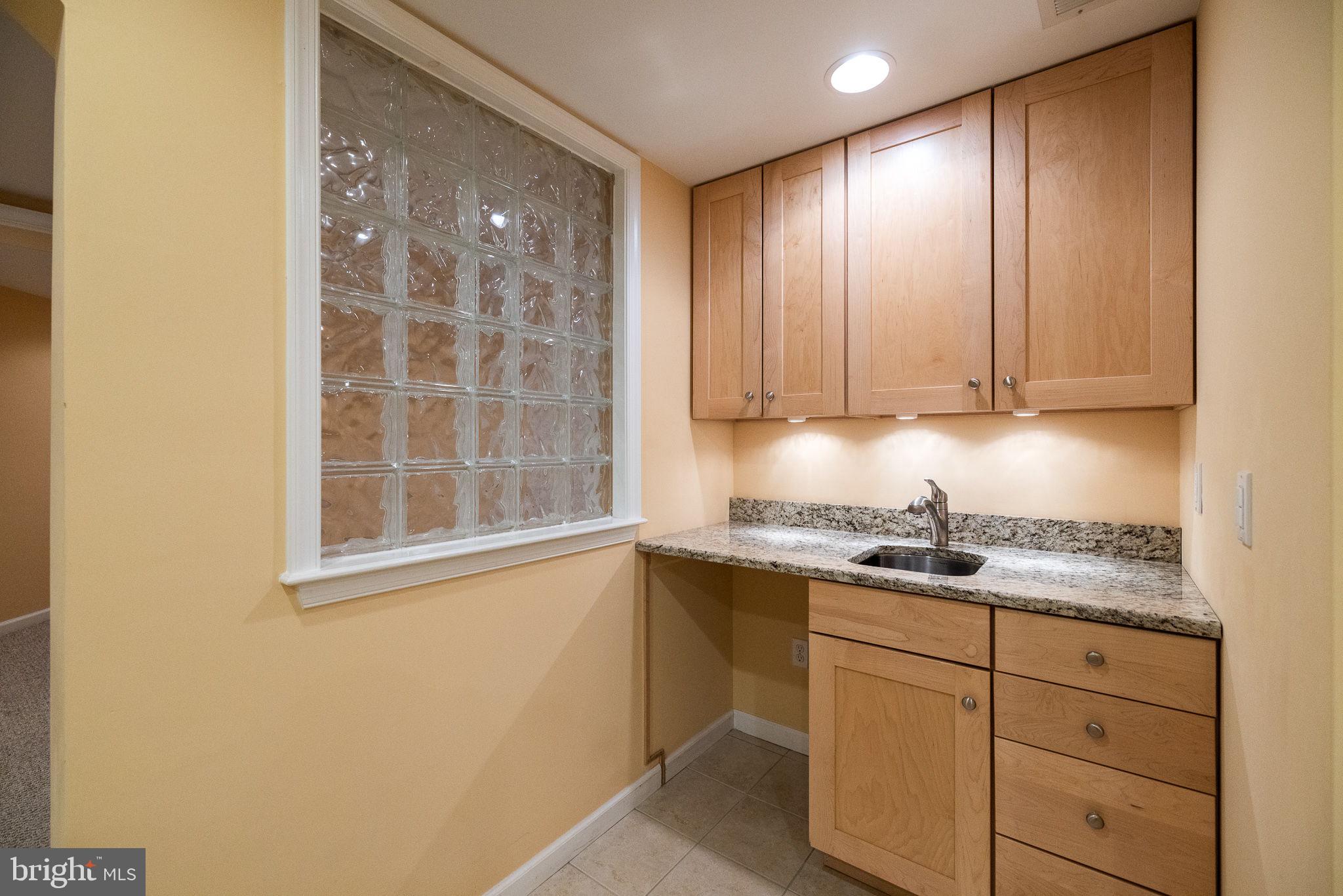 FAIRMOUNT - Residential