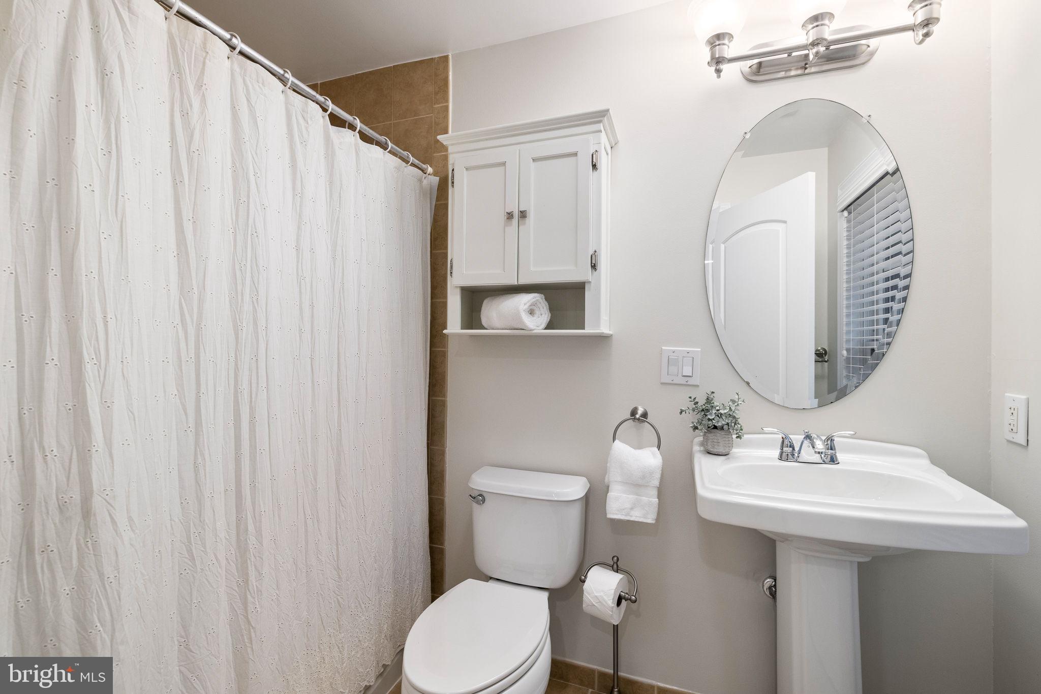 FAIRMOUNT - Residential