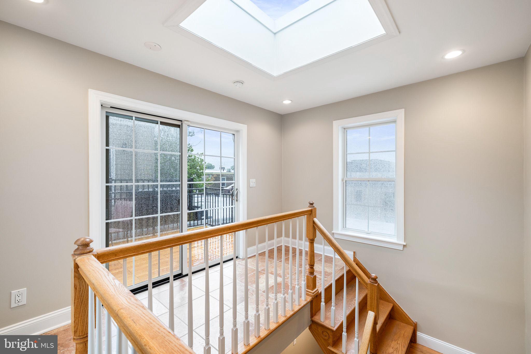 FAIRMOUNT - Residential