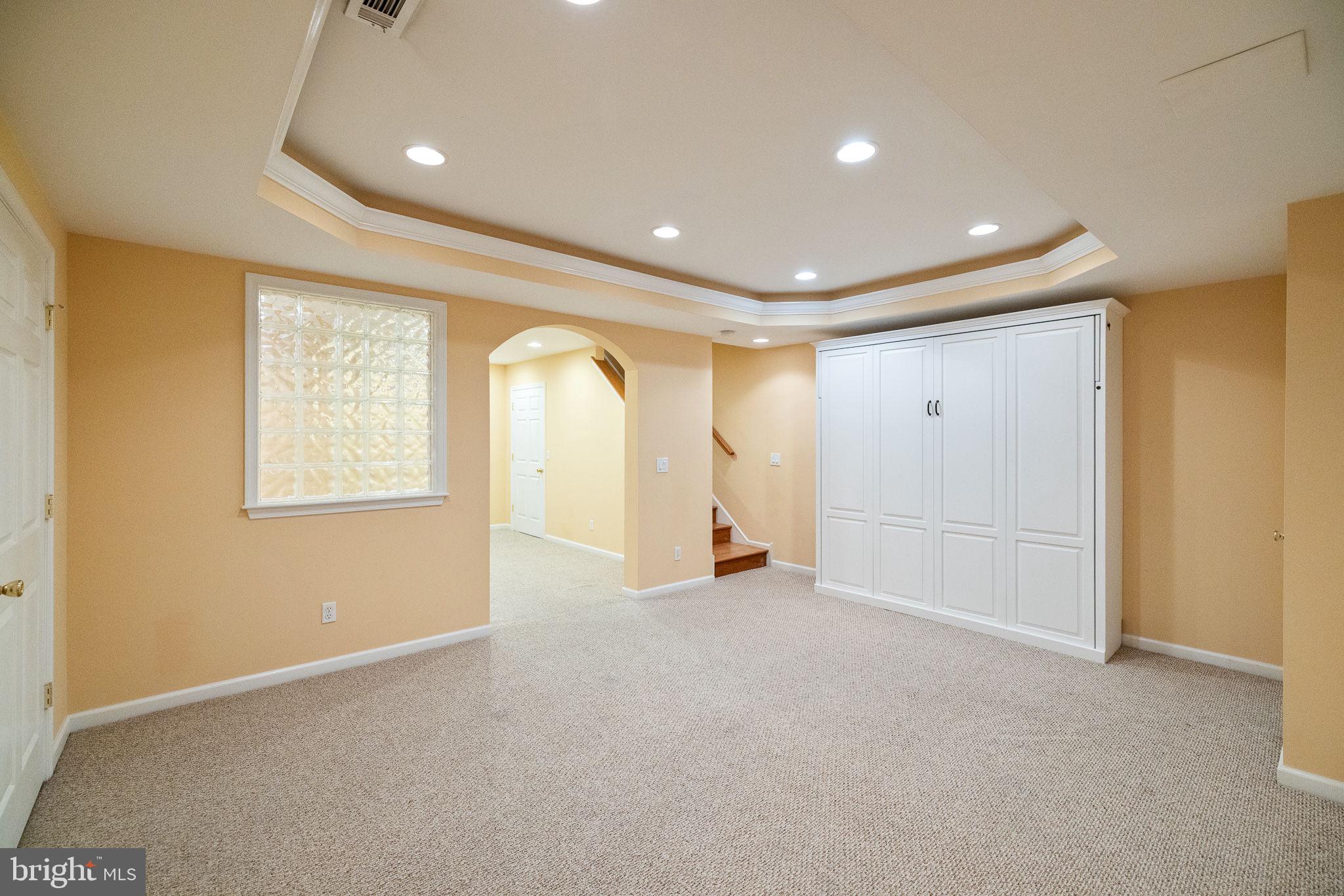 FAIRMOUNT - Residential