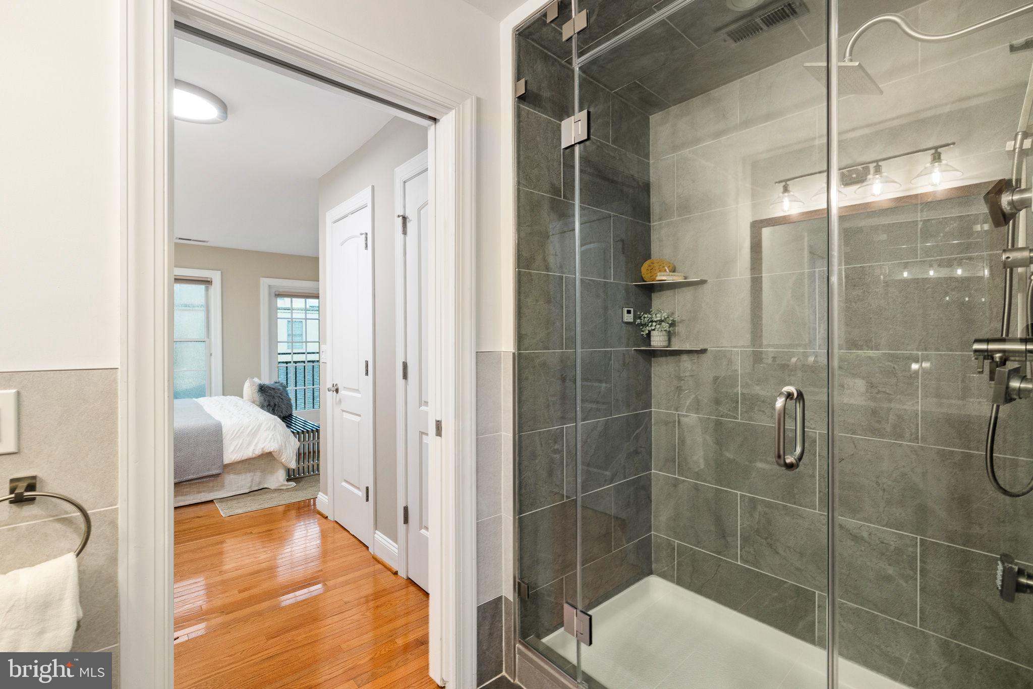 FAIRMOUNT - Residential